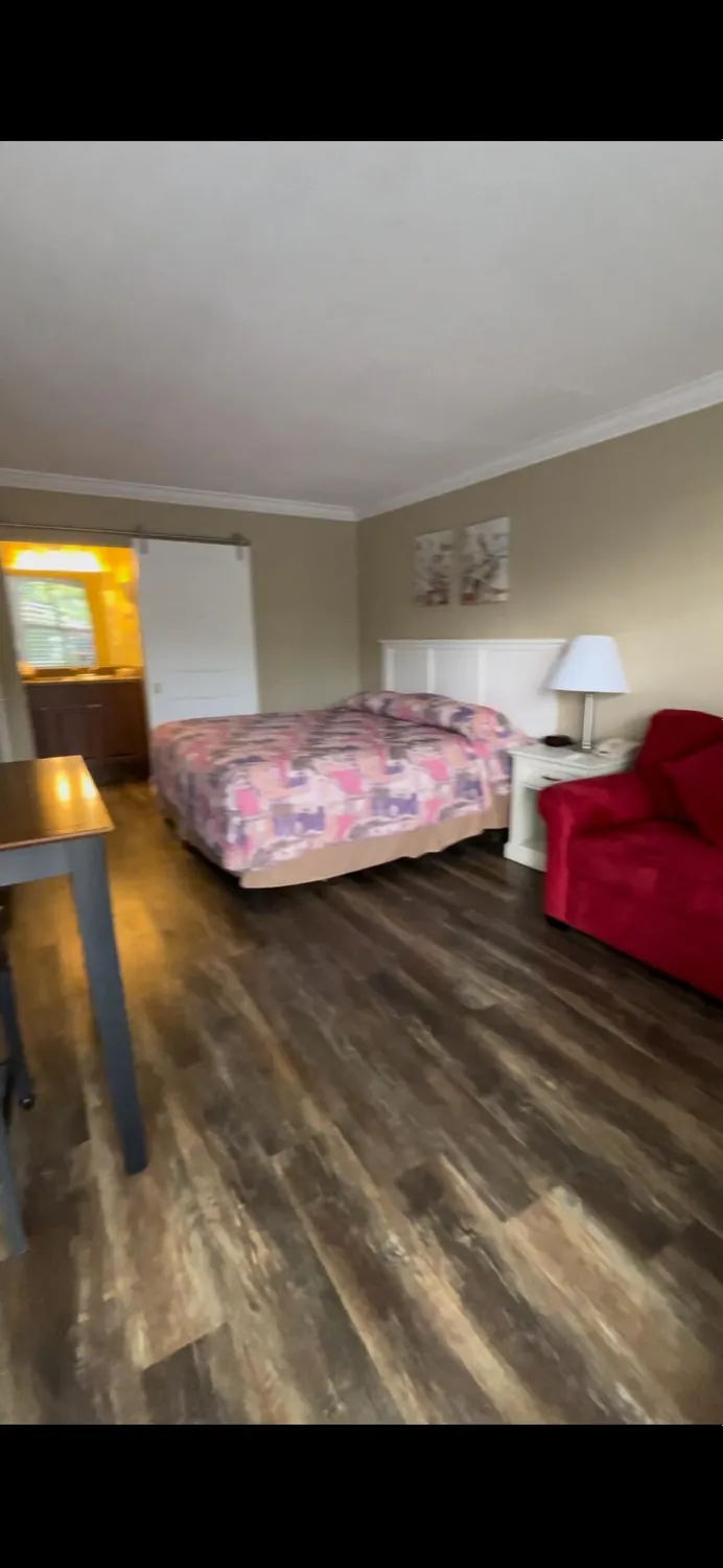 Property Slideshow image 2 of 18 | 2555 9th st n # 152, Naples, FL, 34103