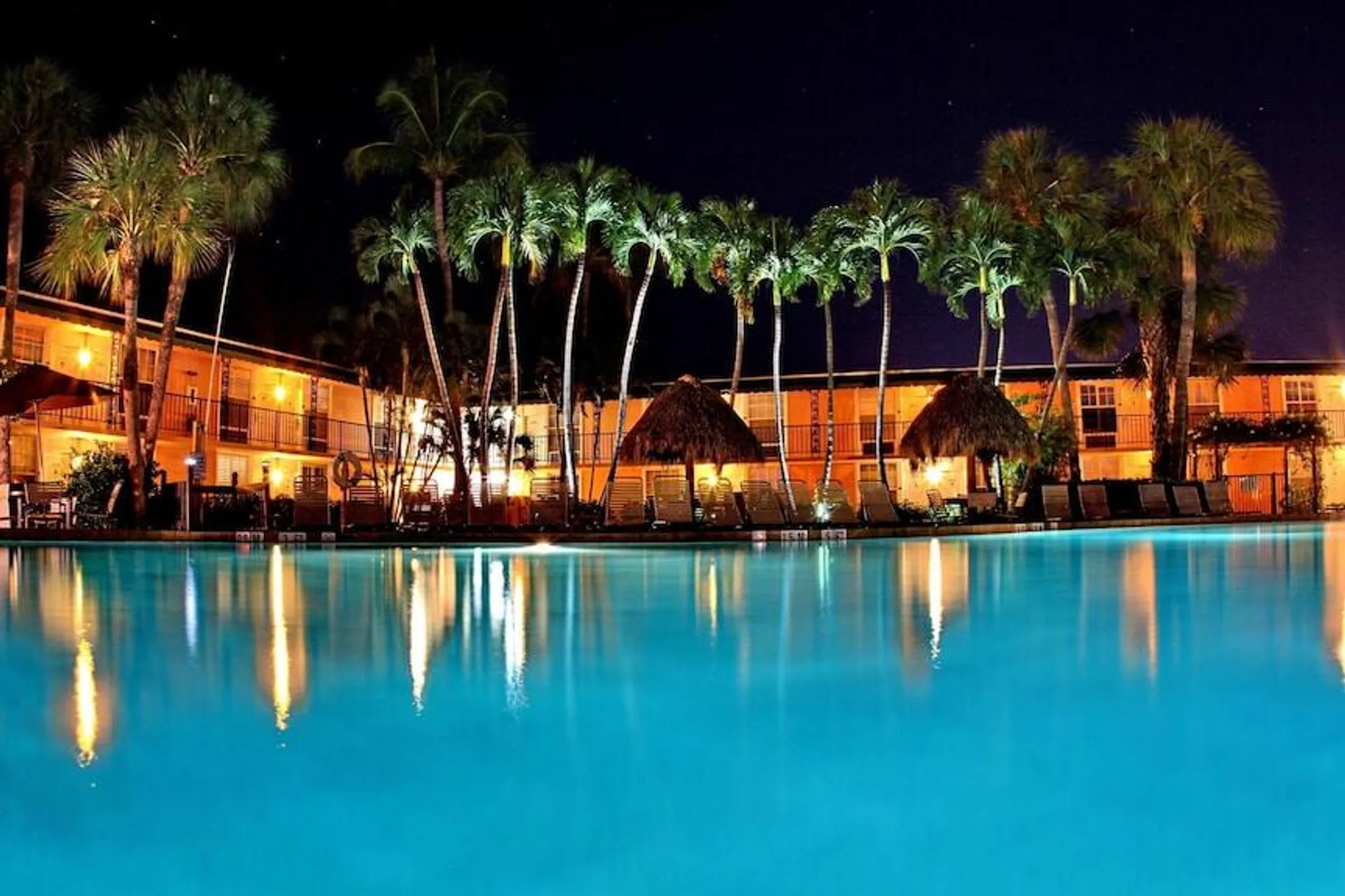 Property Slideshow image 12 of 18 | 2555 9th st n # 152, Naples, FL, 34103