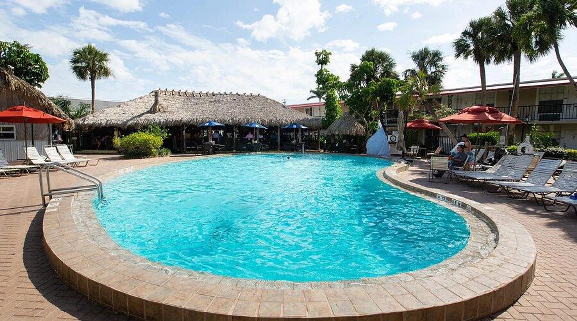 Property Slideshow image 10 of 18 | 2555 9th st n # 152, Naples, FL, 34103