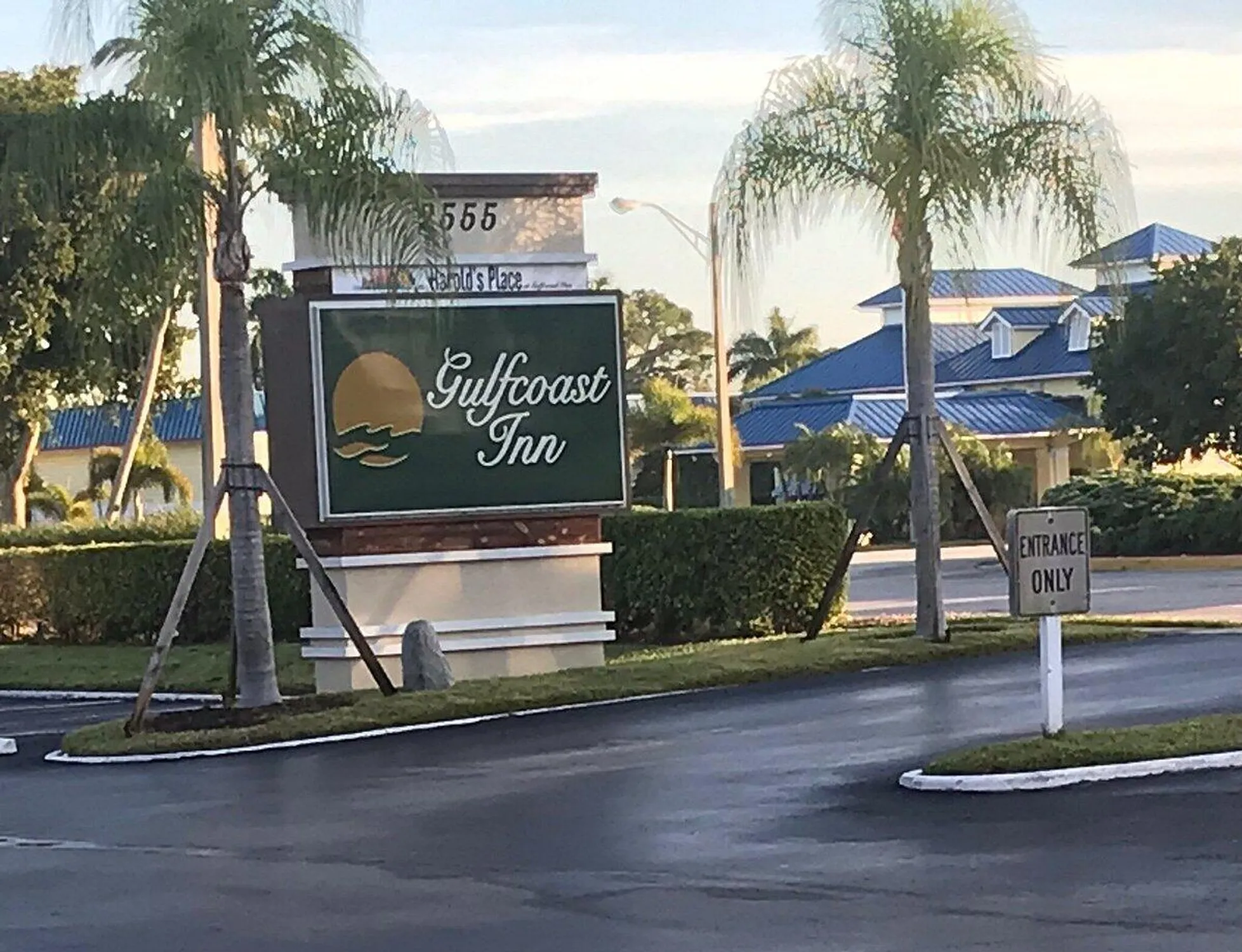 Property Slideshow image 7 of 18 | 2555 9th st n # 152, Naples, FL, 34103