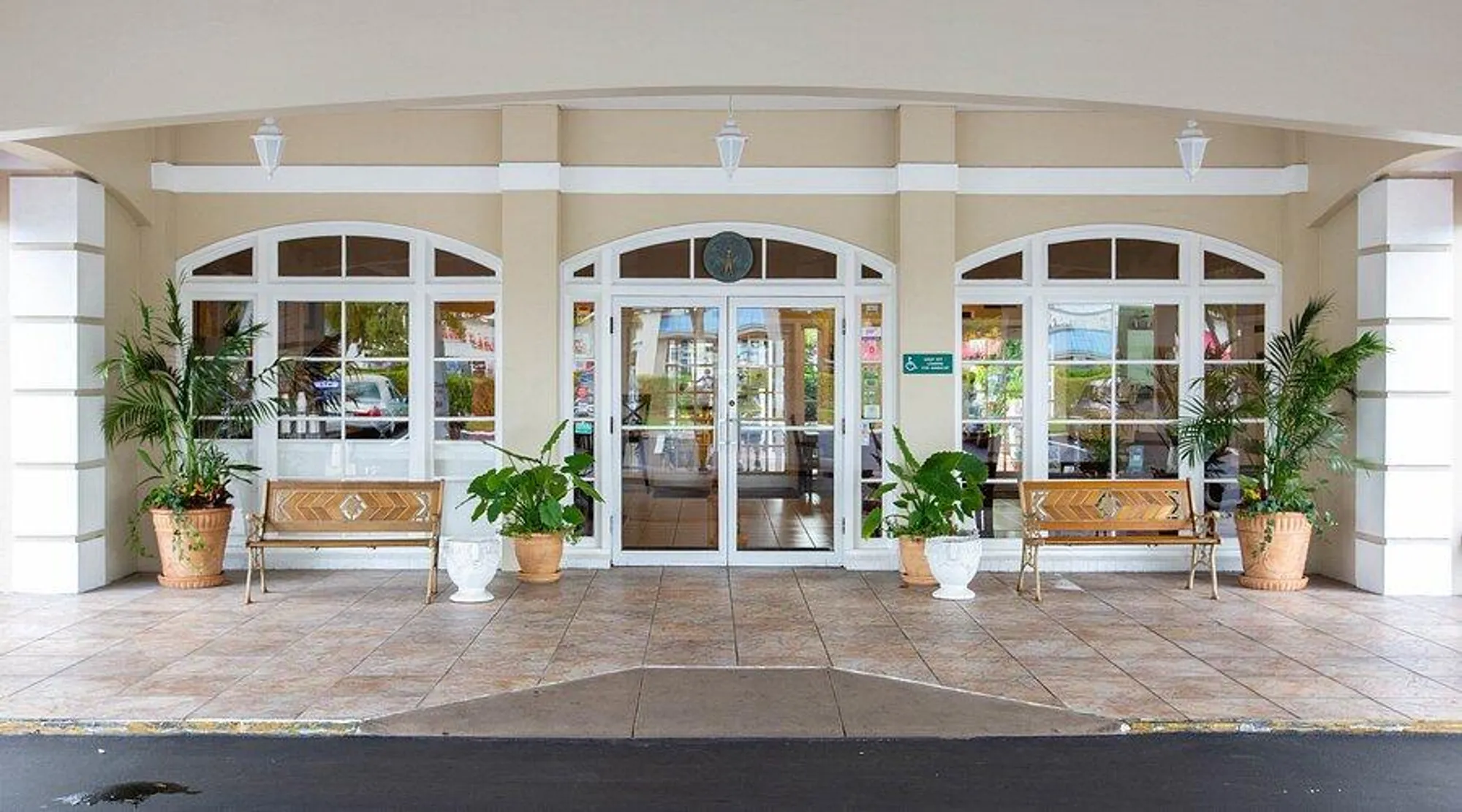 Property Slideshow image 13 of 18 | 2555 9th st n # 152, Naples, FL, 34103