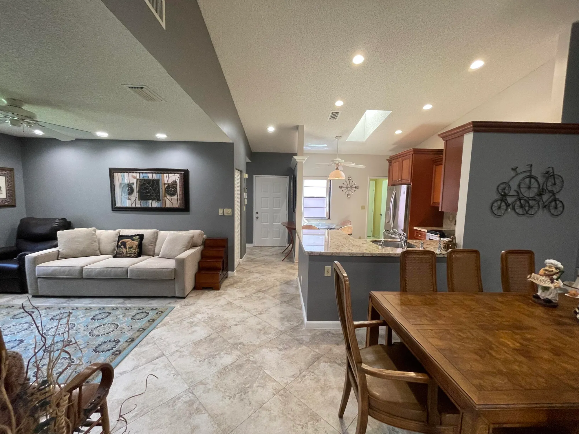 Property Slideshow image 10 of 62 | 6141 sunny pointe cir b, Delray Beach, FL, 33484