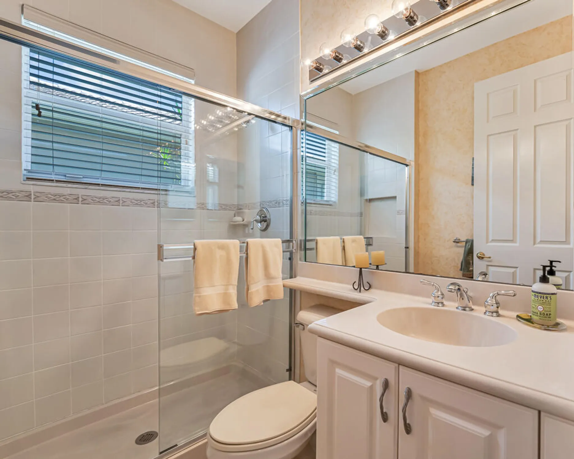 Property Slideshow image 16 of 85 | 7579 cape verde ln, Lake Worth, FL, 33467