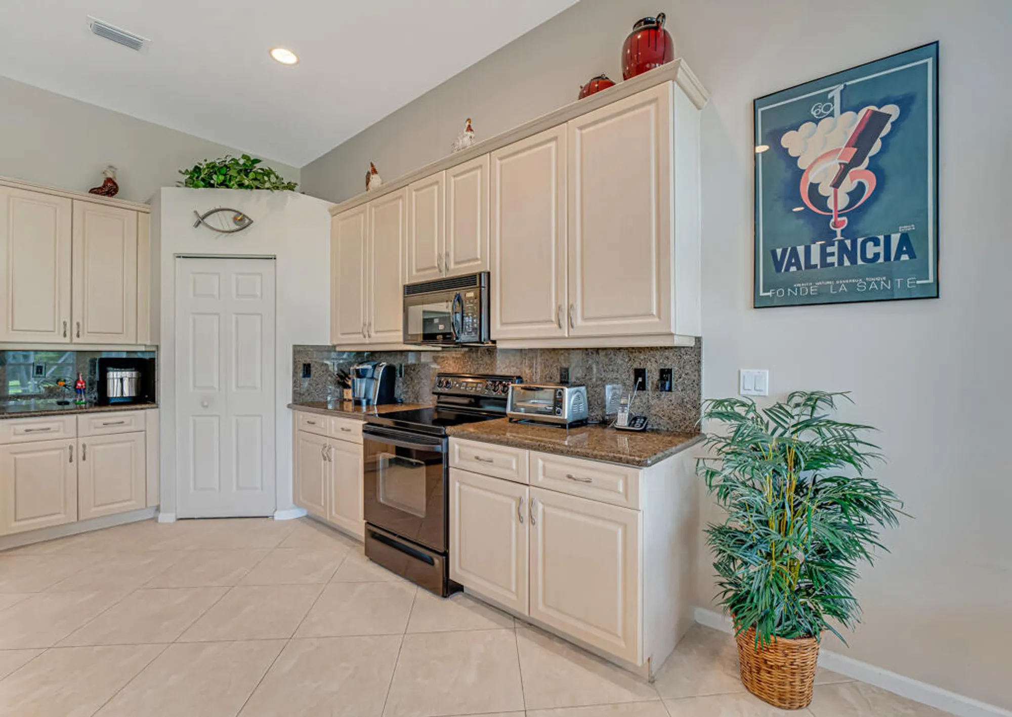 Property Slideshow image 26 of 85 | 7579 cape verde ln, Lake Worth, FL, 33467
