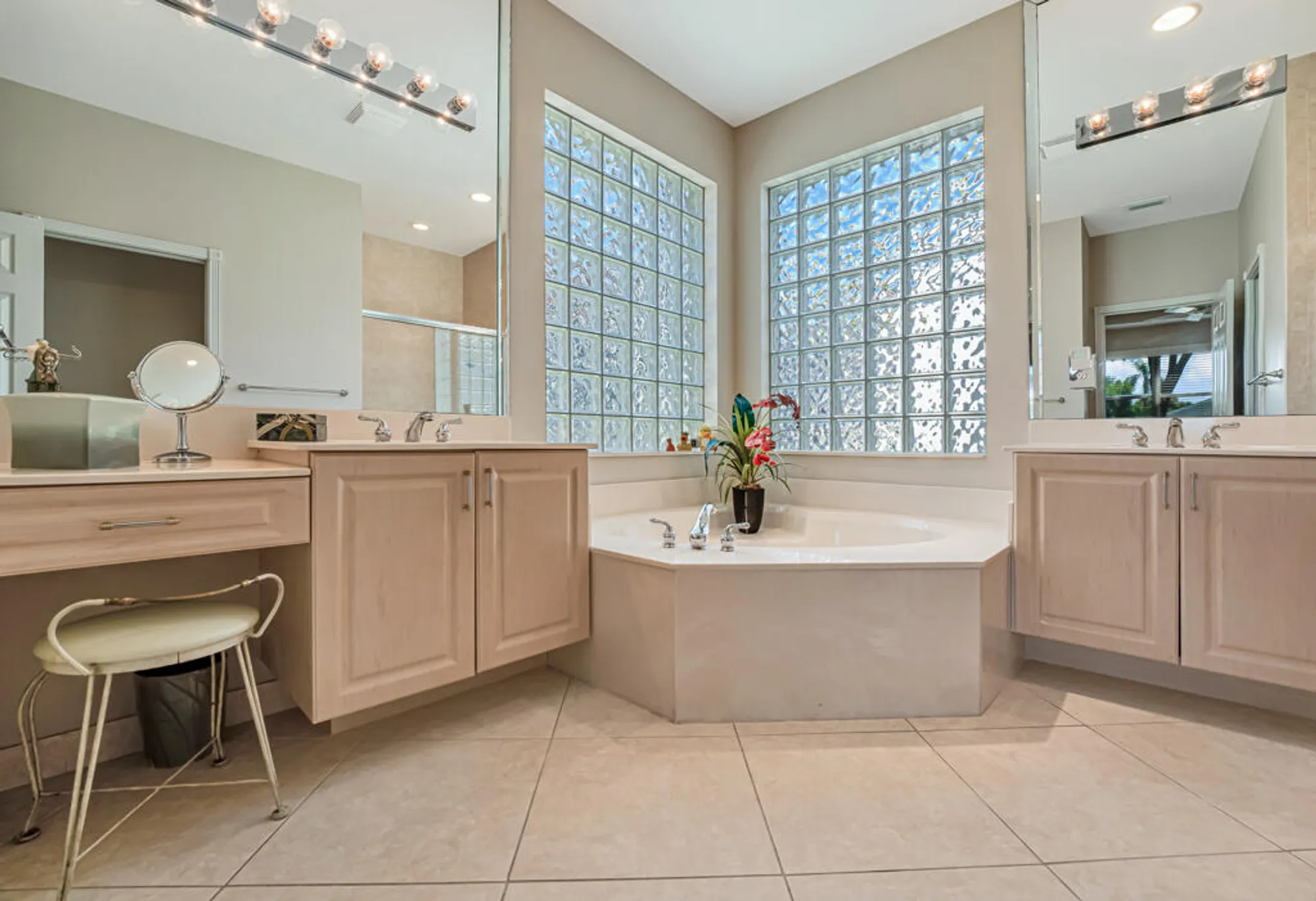Property Slideshow image 40 of 85 | 7579 cape verde ln, Lake Worth, FL, 33467