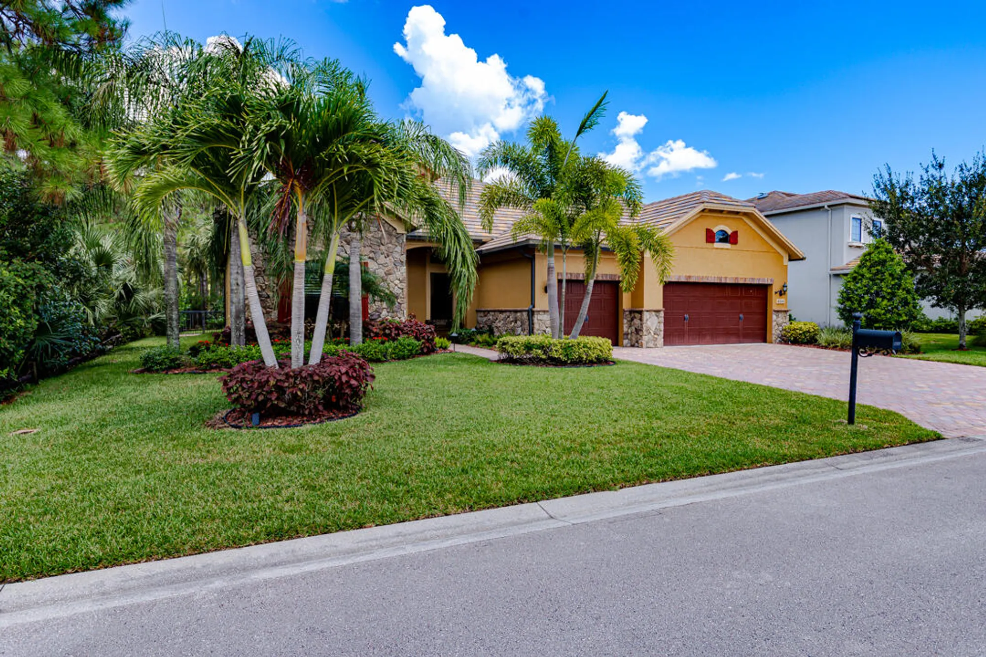 Property Slideshow image 21 of 68 | 4644 sw gossamer cir, Palm City, FL, 34990