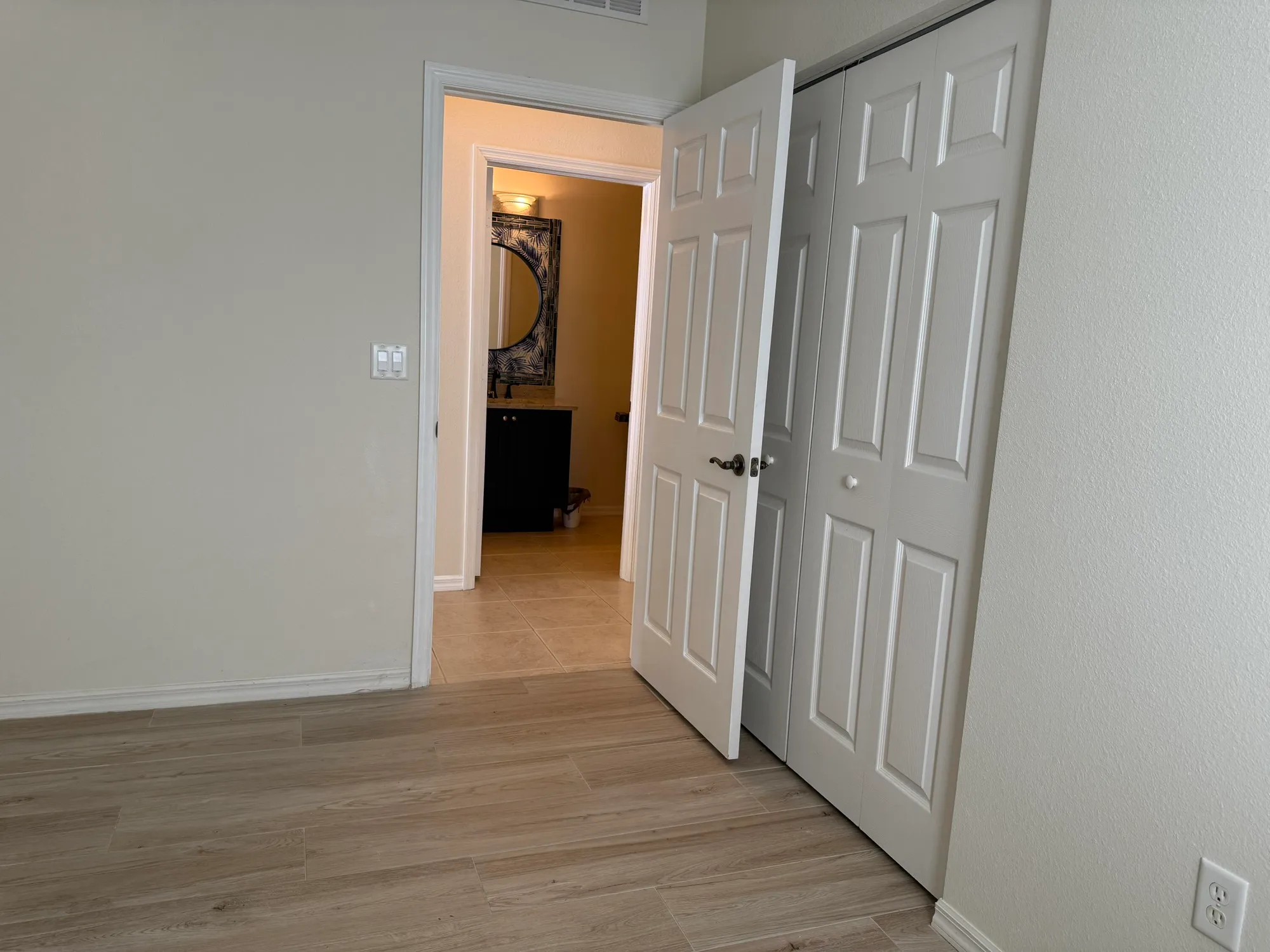 Property Slideshow image 33 of 44 | 560 sw indian key dr, Saint Lucie West, FL, 34986