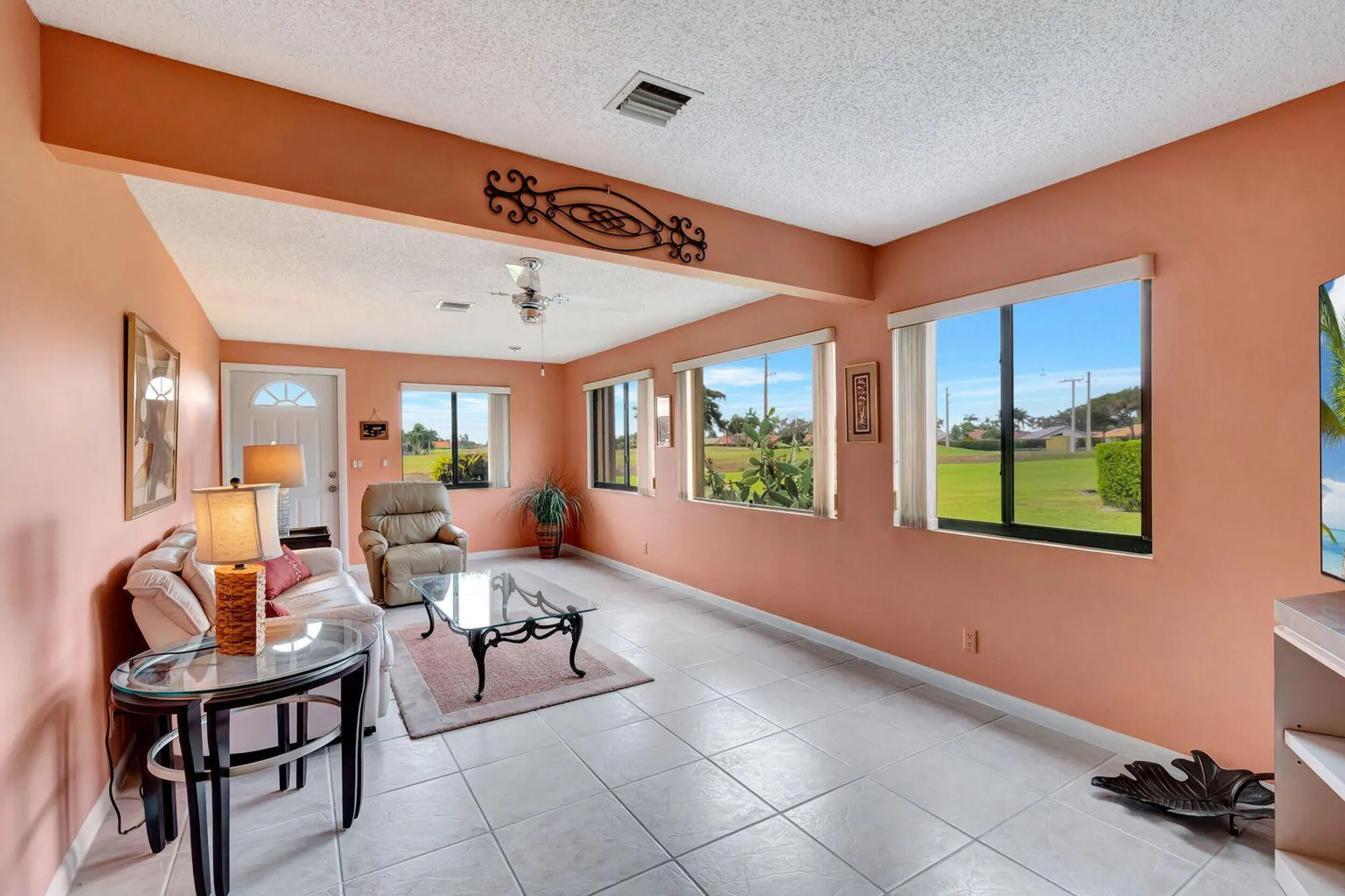 Property Slideshow image 15 of 30 | 5920 forest grove dr apt 3, Boynton Beach, FL, 33437