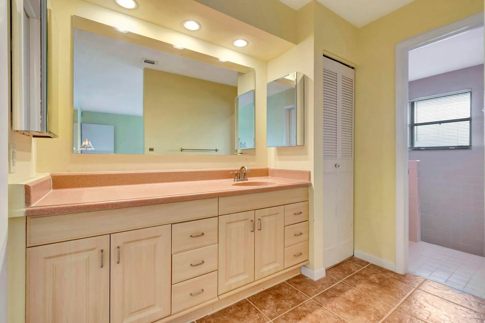 Property Slideshow image 20 of 30 | 5920 forest grove dr apt 3, Boynton Beach, FL, 33437