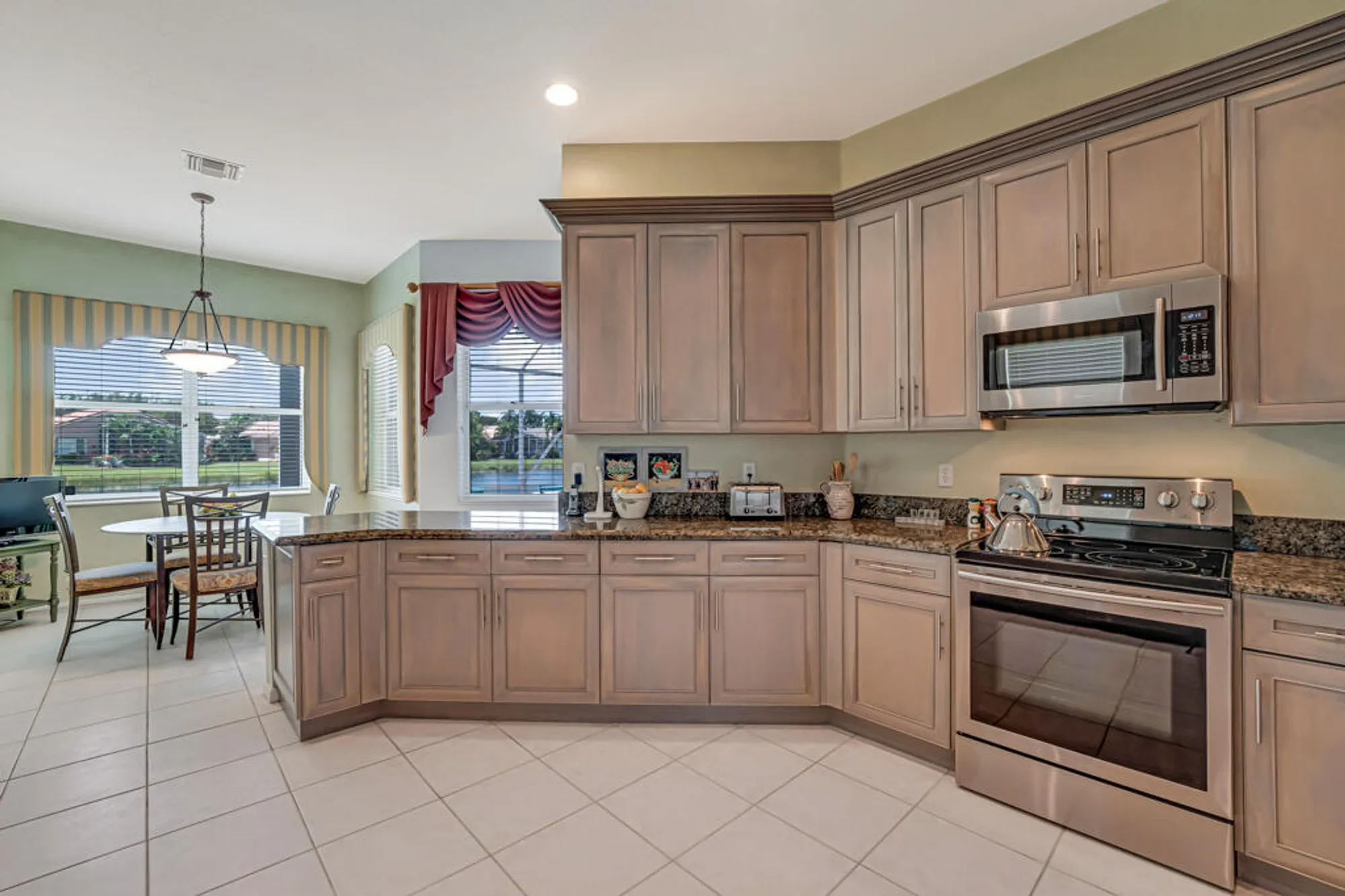Property Slideshow image 16 of 56 | 8883 via tuscany dr, Boynton Beach, FL, 33472