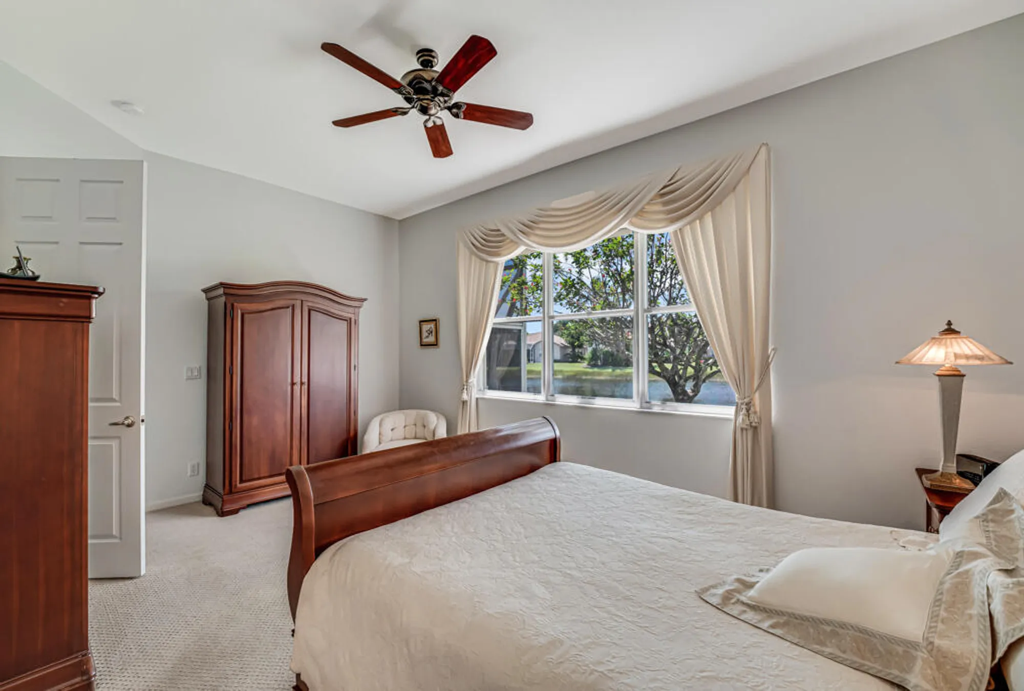 Property Slideshow image 28 of 56 | 8883 via tuscany dr, Boynton Beach, FL, 33472