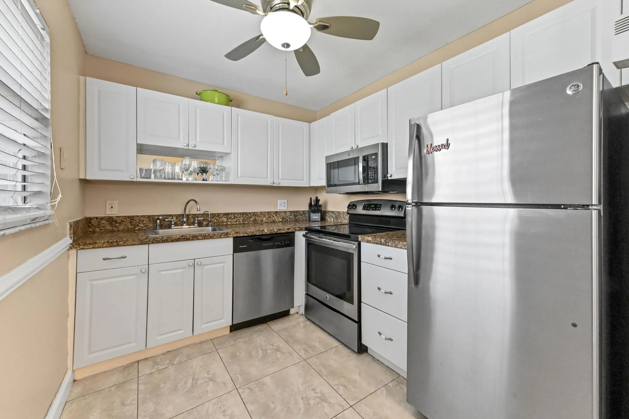 Property Slideshow image 10 of 36 | 380 monaco h, Delray Beach, FL, 33446