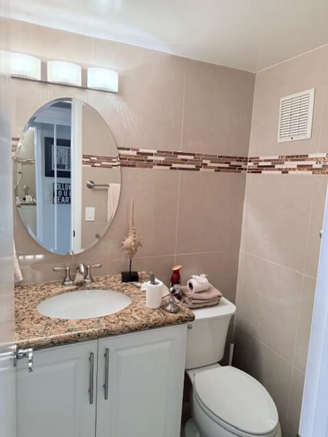 Property Slideshow image 13 of 22 | 1028 cambridge b, Deerfield Beach, FL, 33442