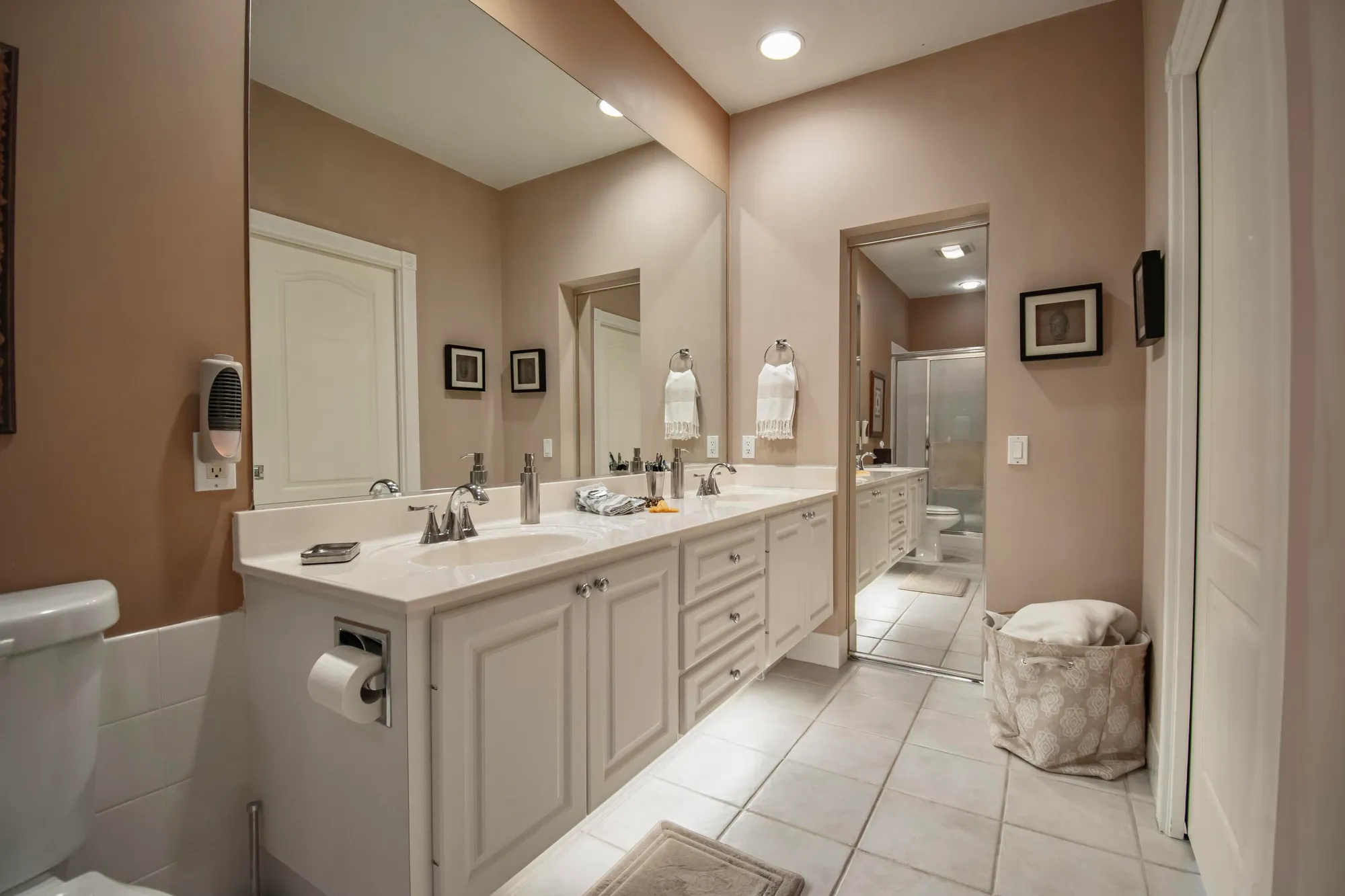 Property Slideshow image 19 of 28 | 2100 tigris dr, West Palm Beach, FL, 33411