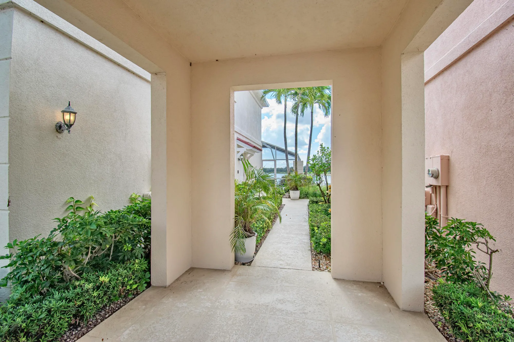 Property Slideshow image 28 of 28 | 2100 tigris dr, West Palm Beach, FL, 33411
