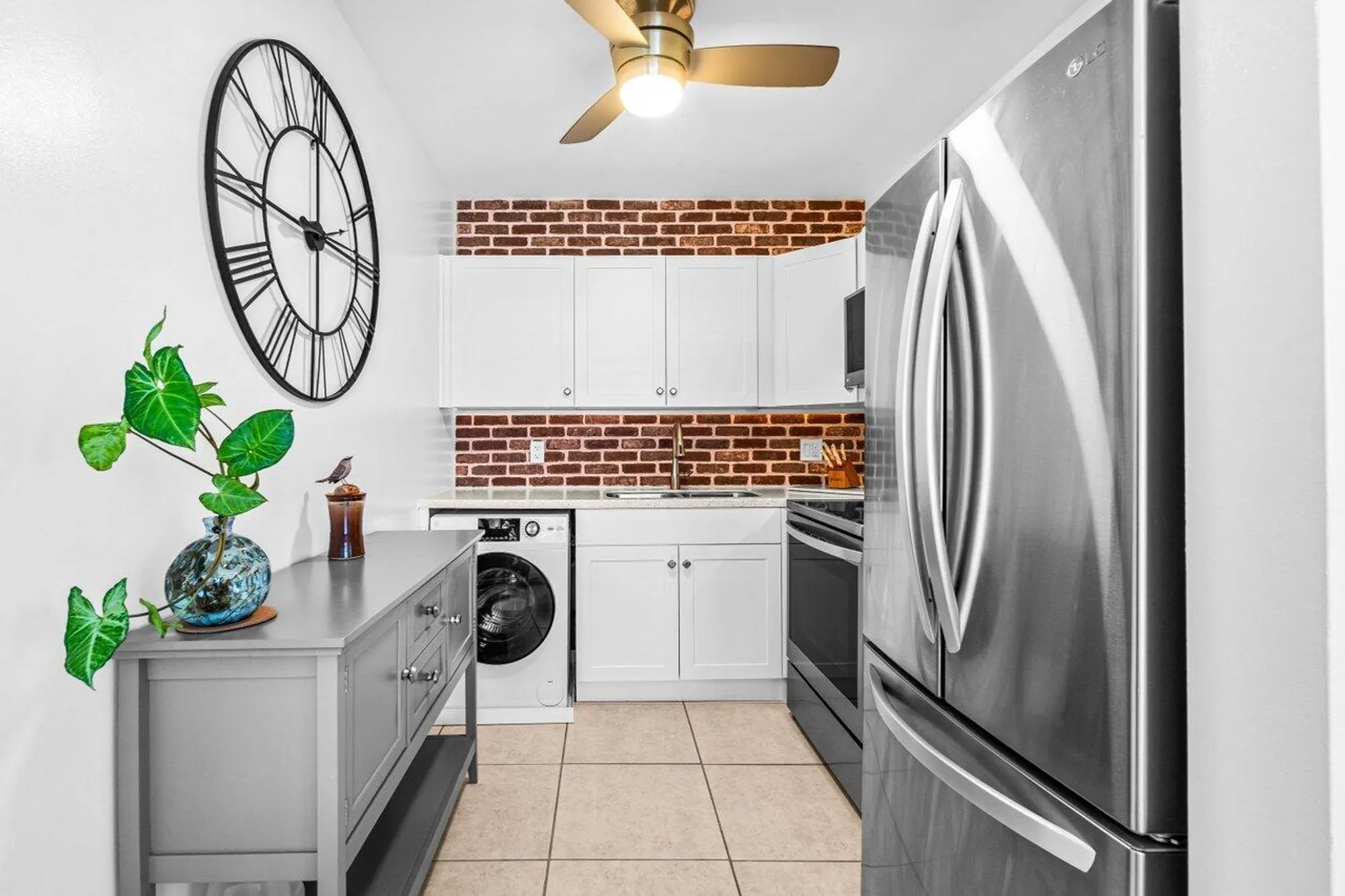 Property Slideshow image 8 of 40 | 3240 lake osborne dr 205, Lake Worth Beach, FL, 33461