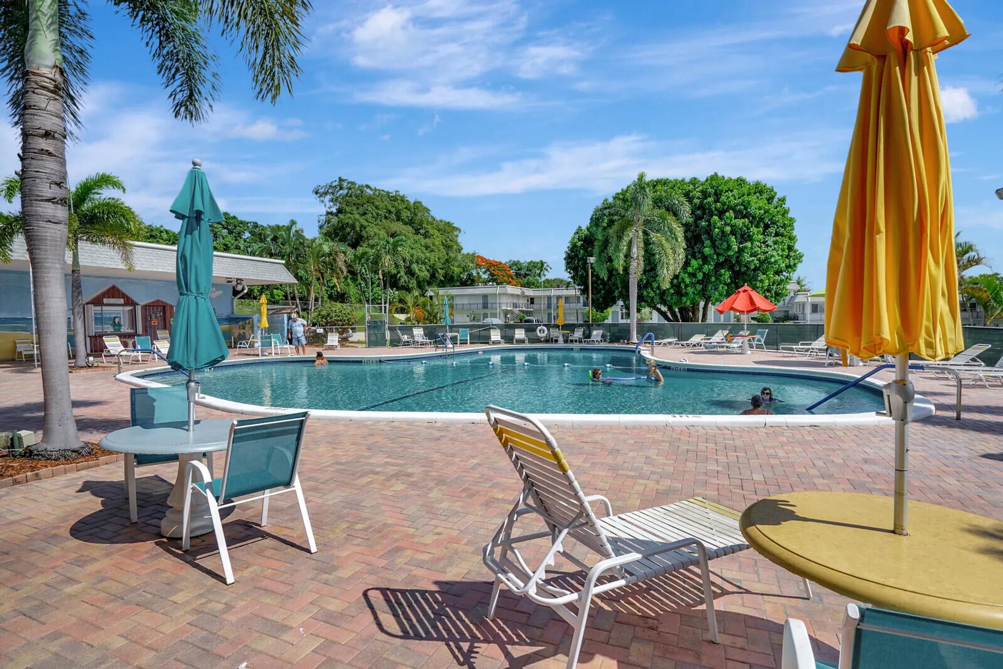 Property Slideshow image 36 of 40 | 3240 lake osborne dr 205, Lake Worth Beach, FL, 33461