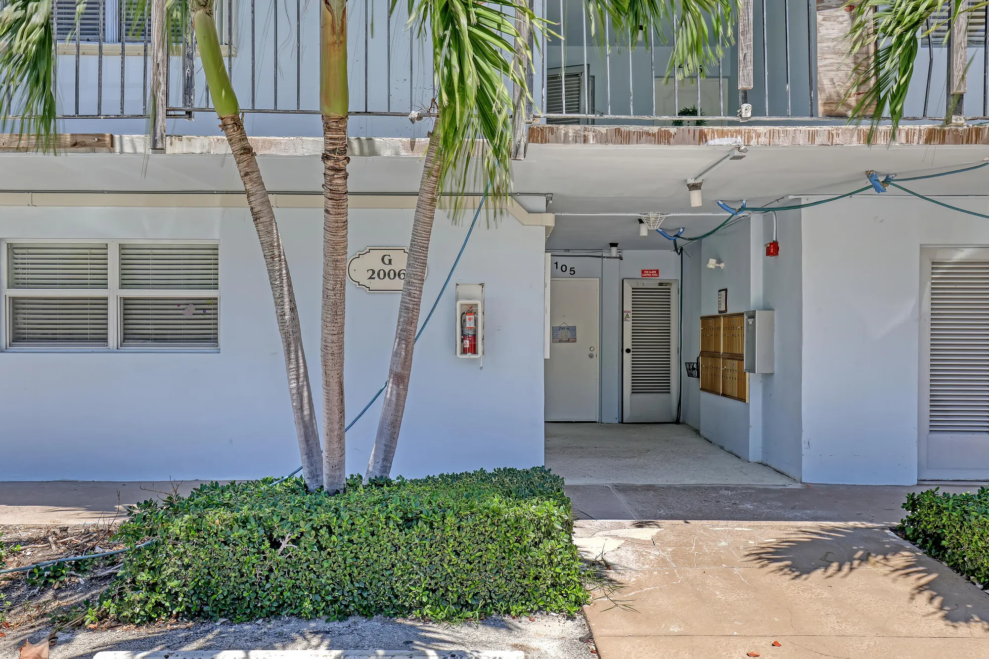 Property Slideshow image 4 of 29 | 2006 s federal hwy 205, Boynton Beach, FL, 33435