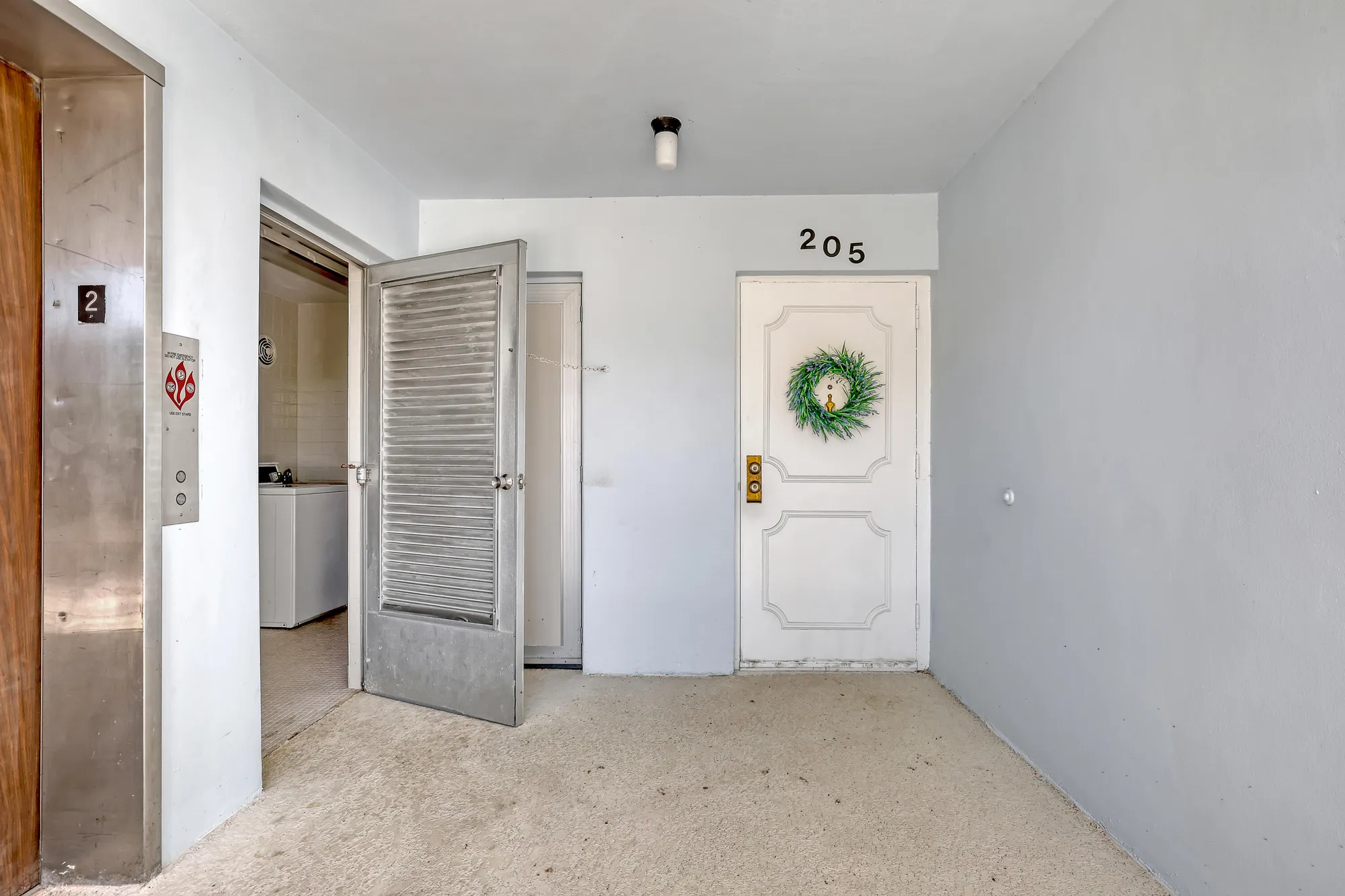 Property Slideshow image 6 of 29 | 2006 s federal hwy 205, Boynton Beach, FL, 33435