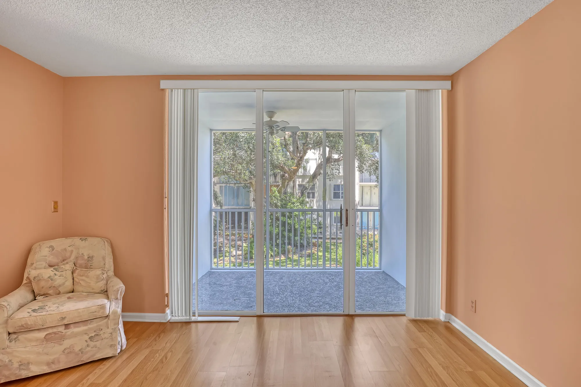 Property Slideshow image 9 of 29 | 2006 s federal hwy 205, Boynton Beach, FL, 33435