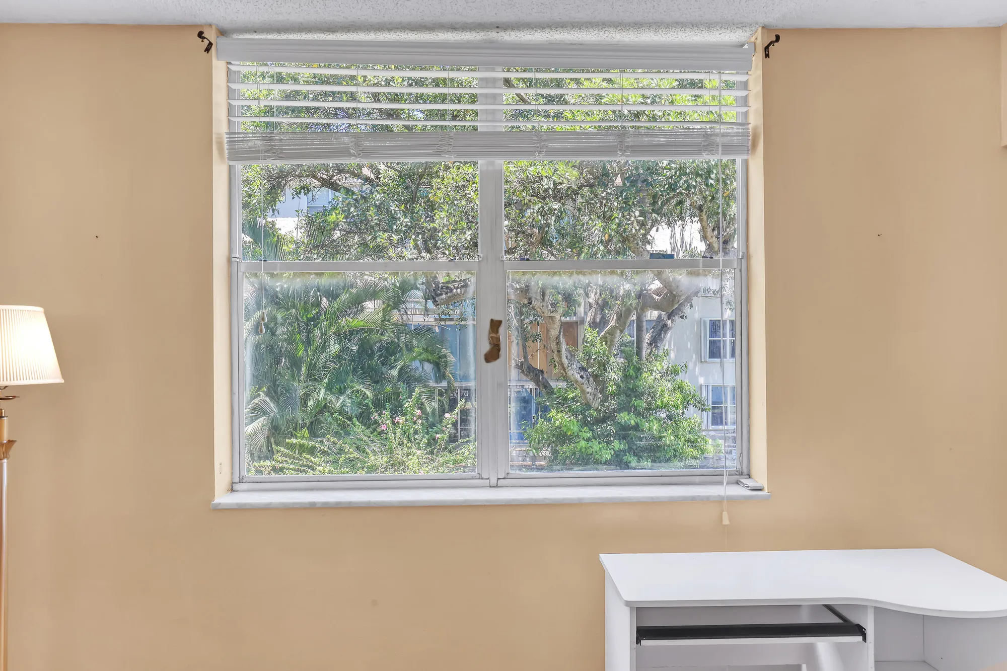 Property Slideshow image 16 of 29 | 2006 s federal hwy 205, Boynton Beach, FL, 33435