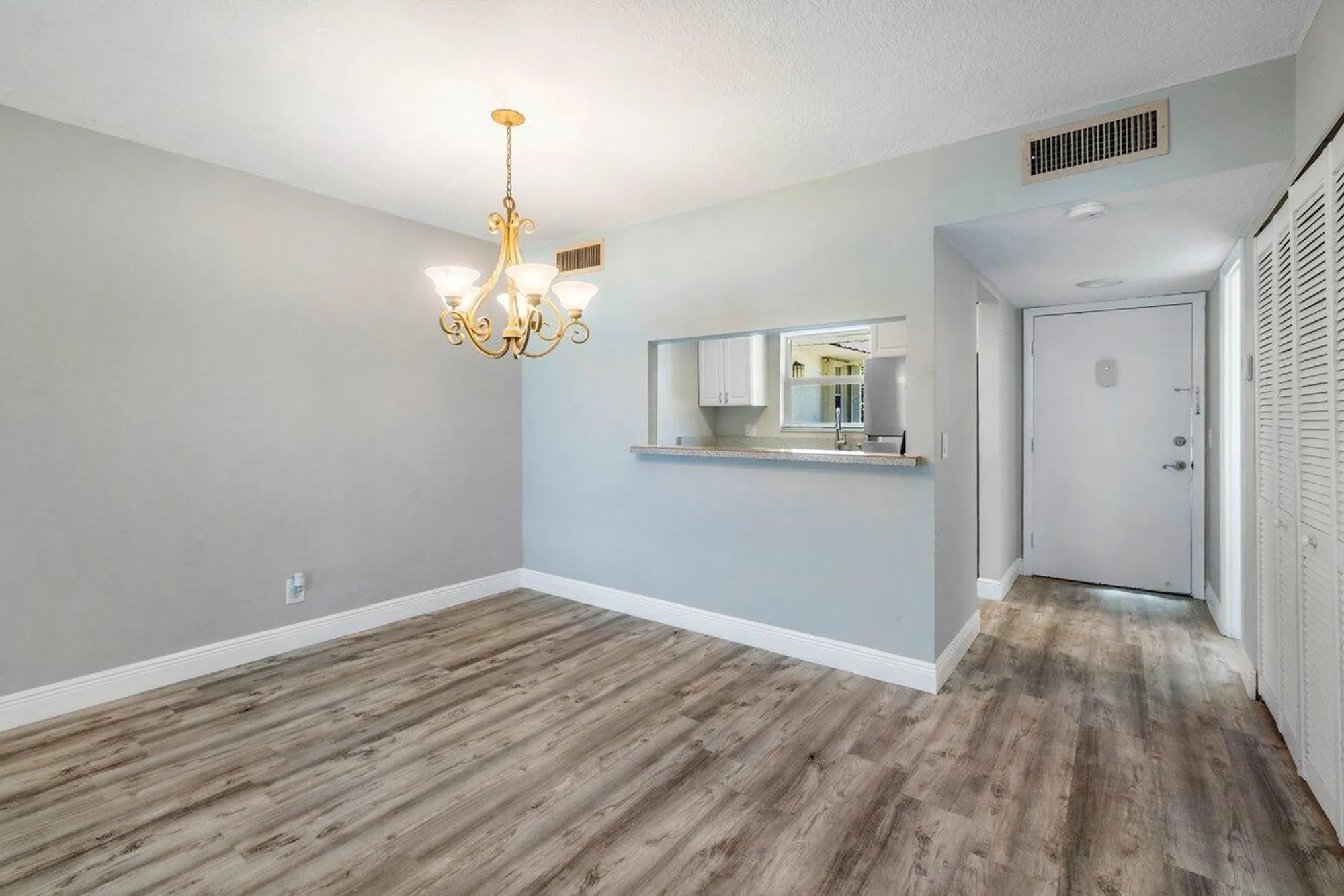 Property Slideshow image 6 of 32 | 12003 poinciana blvd unit 205, Royal Palm Beach, FL, 33411