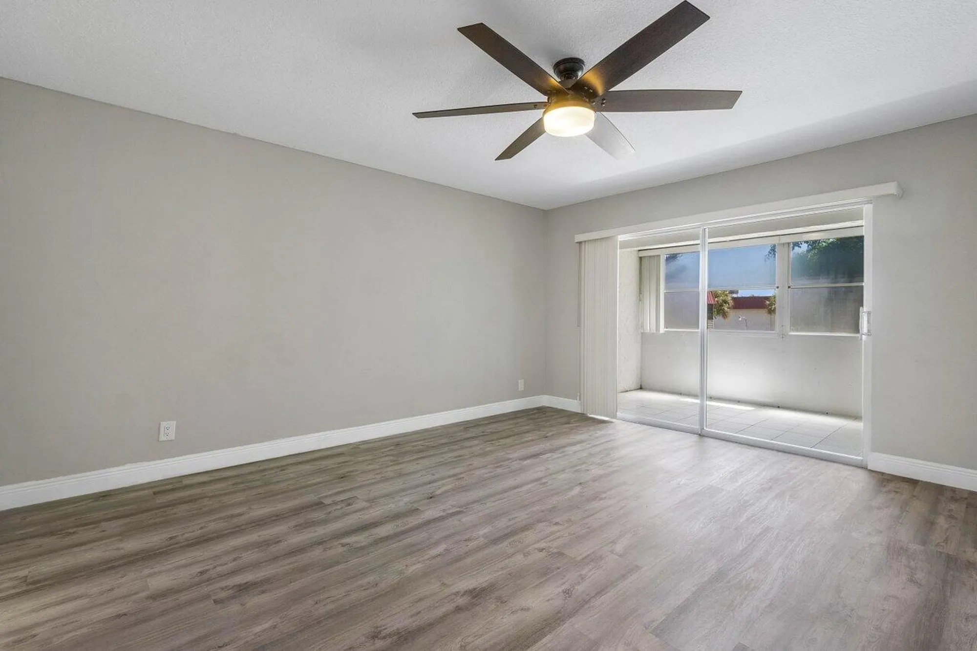 Property Slideshow image 21 of 32 | 12003 poinciana blvd unit 205, Royal Palm Beach, FL, 33411