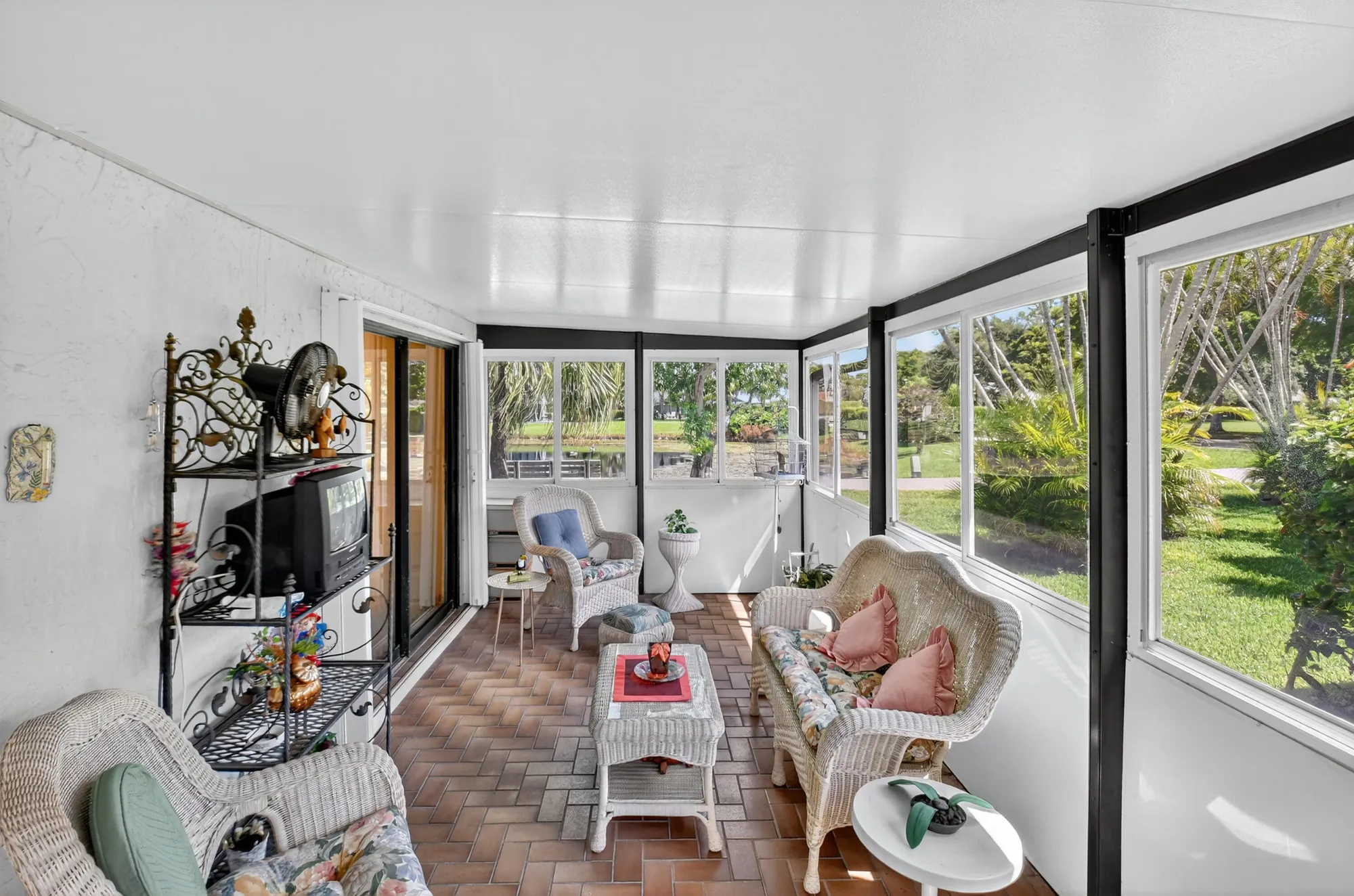 Property Slideshow image 34 of 55 | 2455 nw 10th st, Delray Beach, FL, 33445