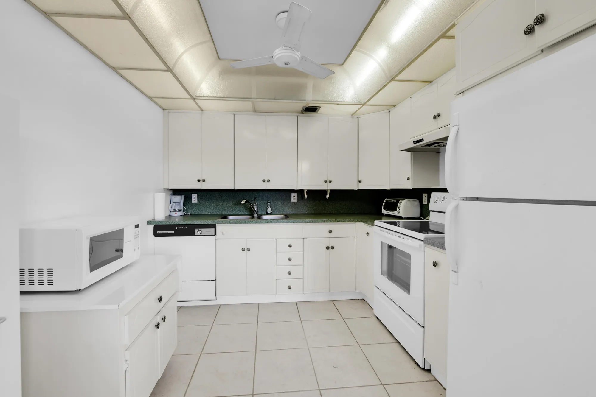 Property Slideshow image 7 of 24 | 250 richmond f # 250, Deerfield Beach, FL, 33442