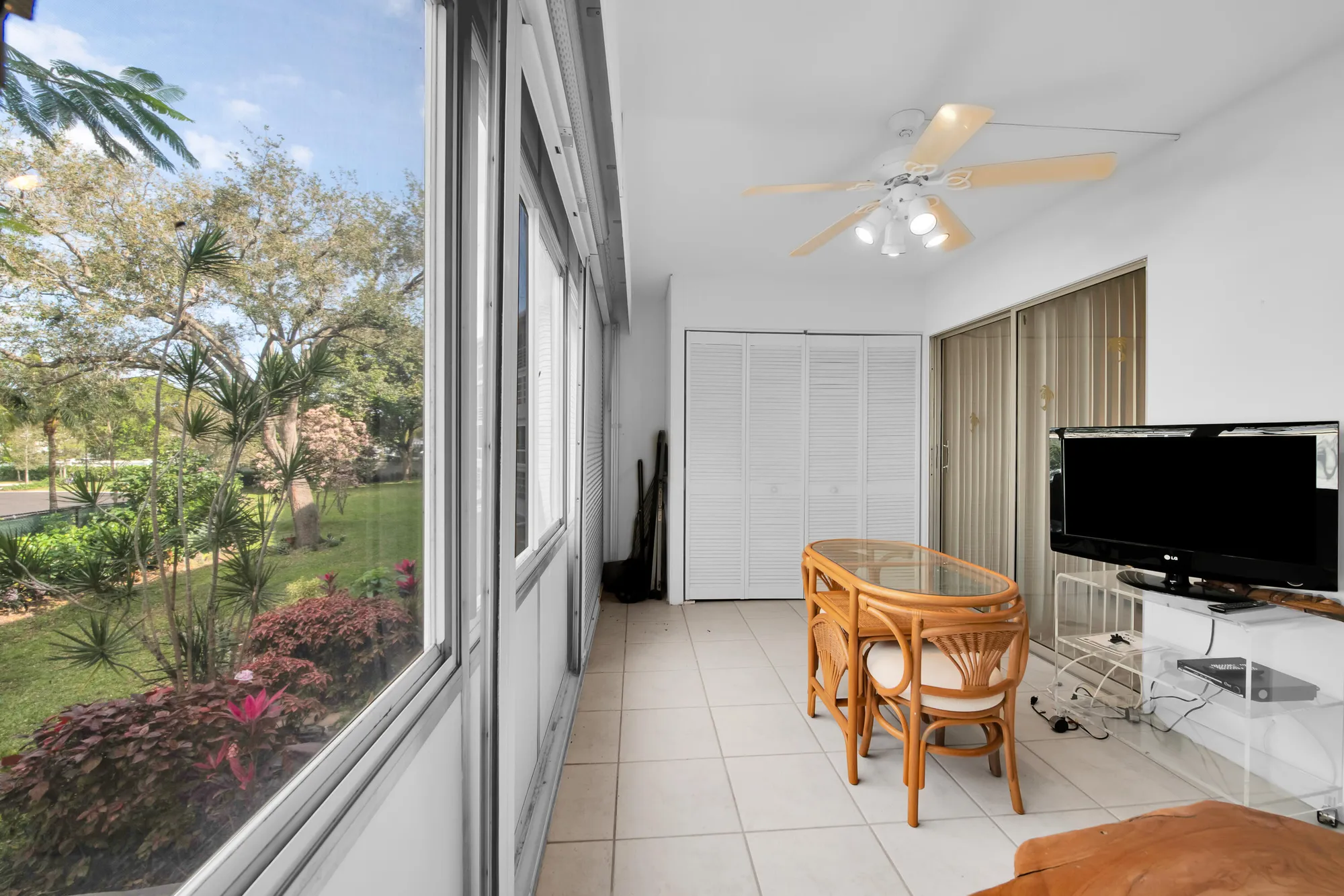 Property Slideshow image 19 of 24 | 250 richmond f # 250, Deerfield Beach, FL, 33442