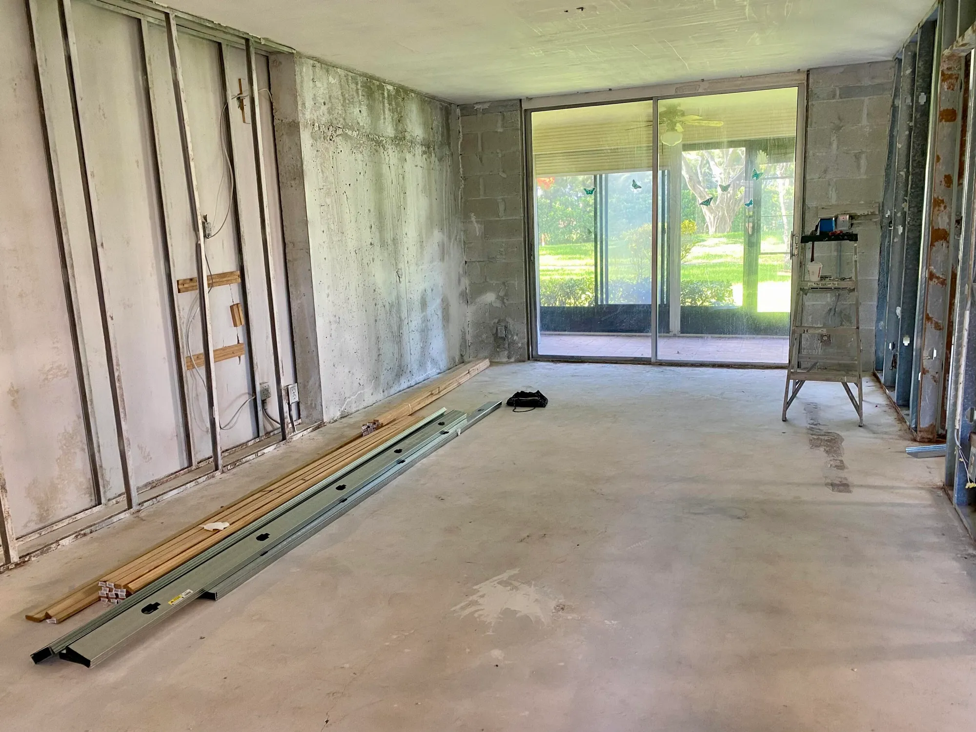 Property Slideshow image 3 of 15 | 6935 huntington ln 108, Delray Beach, FL, 33446