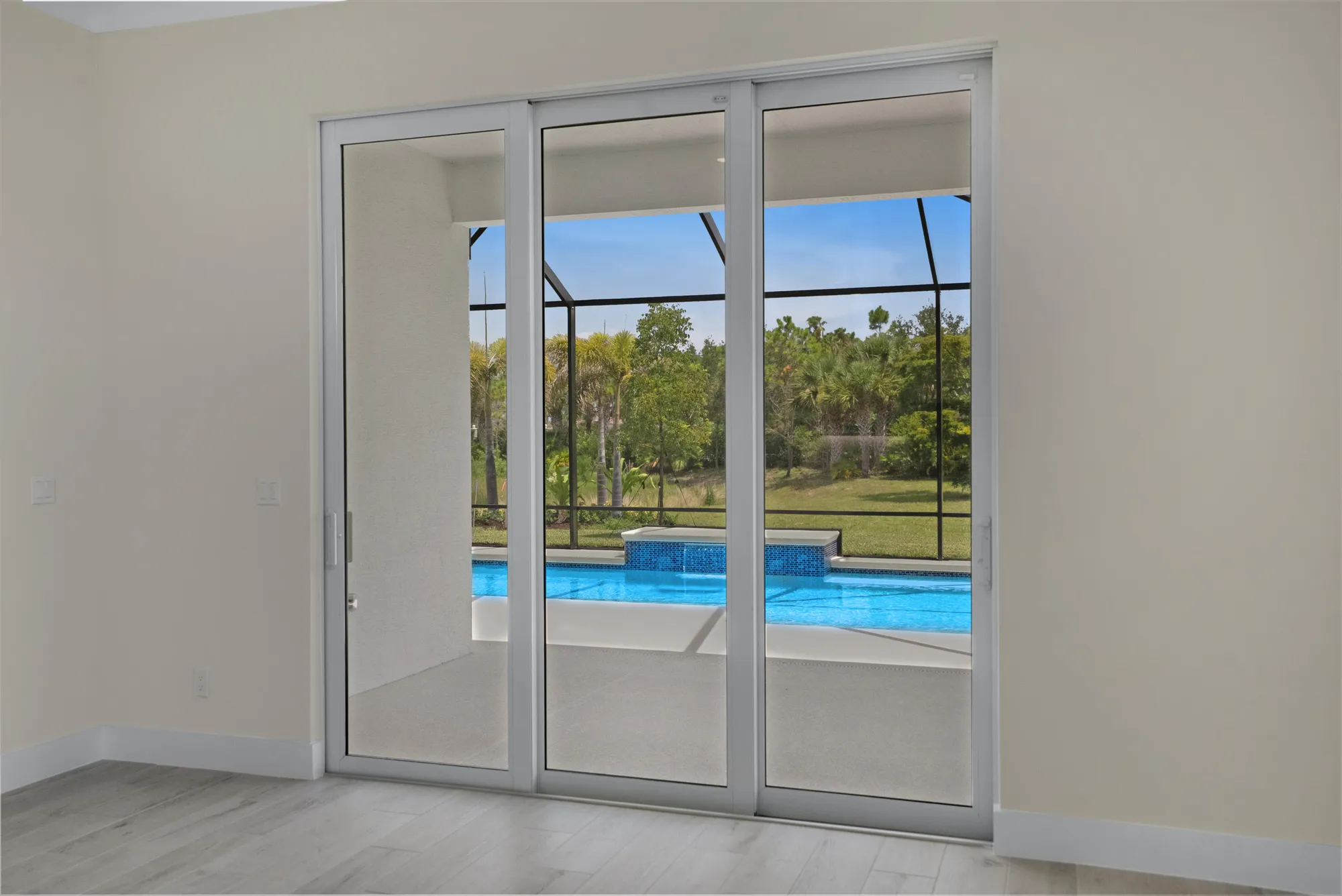 Property Slideshow image 16 of 27 | 2148 falls cir, Vero Beach, FL, 32967