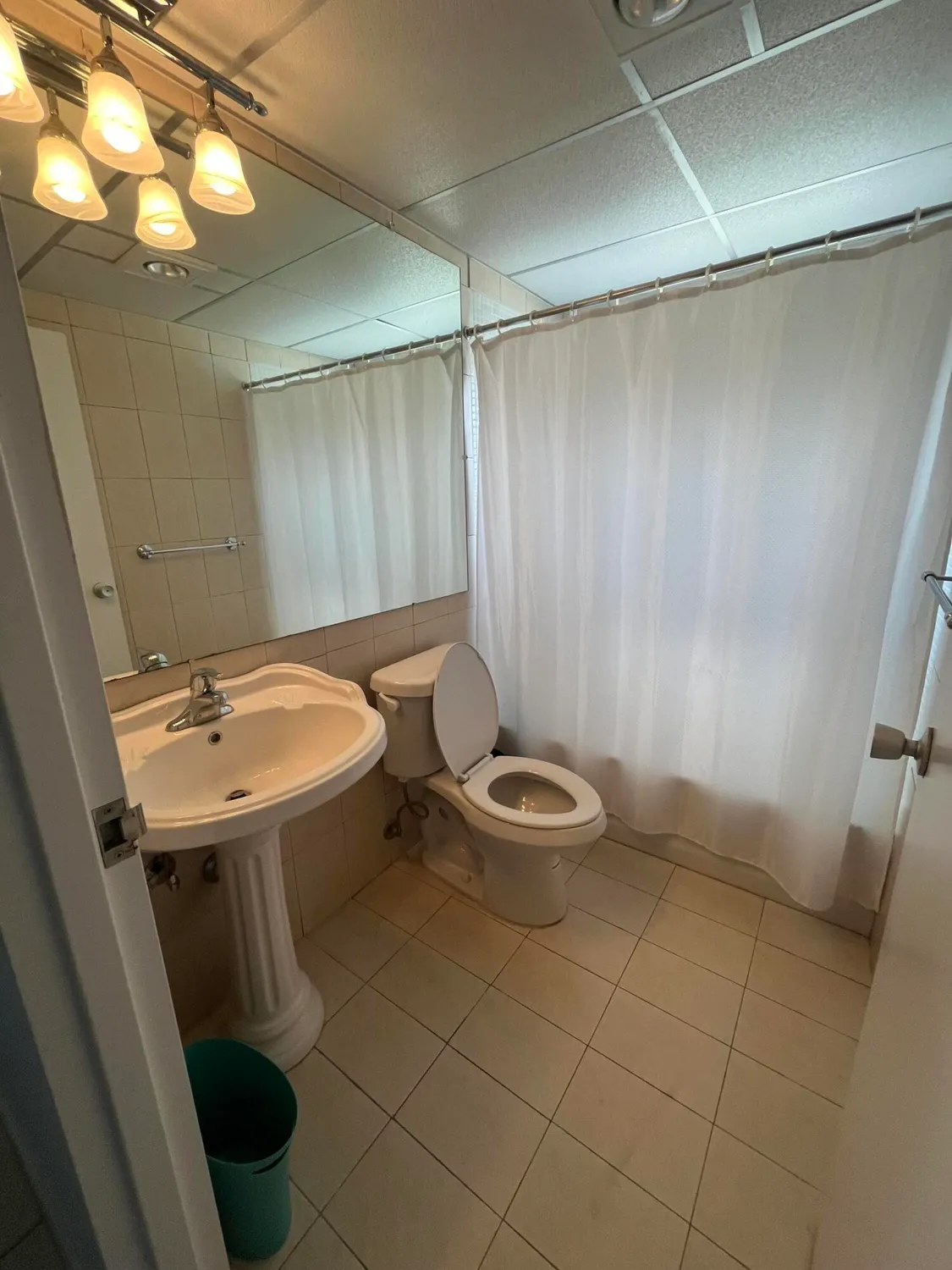 Property Slideshow image 18 of 21 | 52 flanders b, Delray Beach, FL, 33484