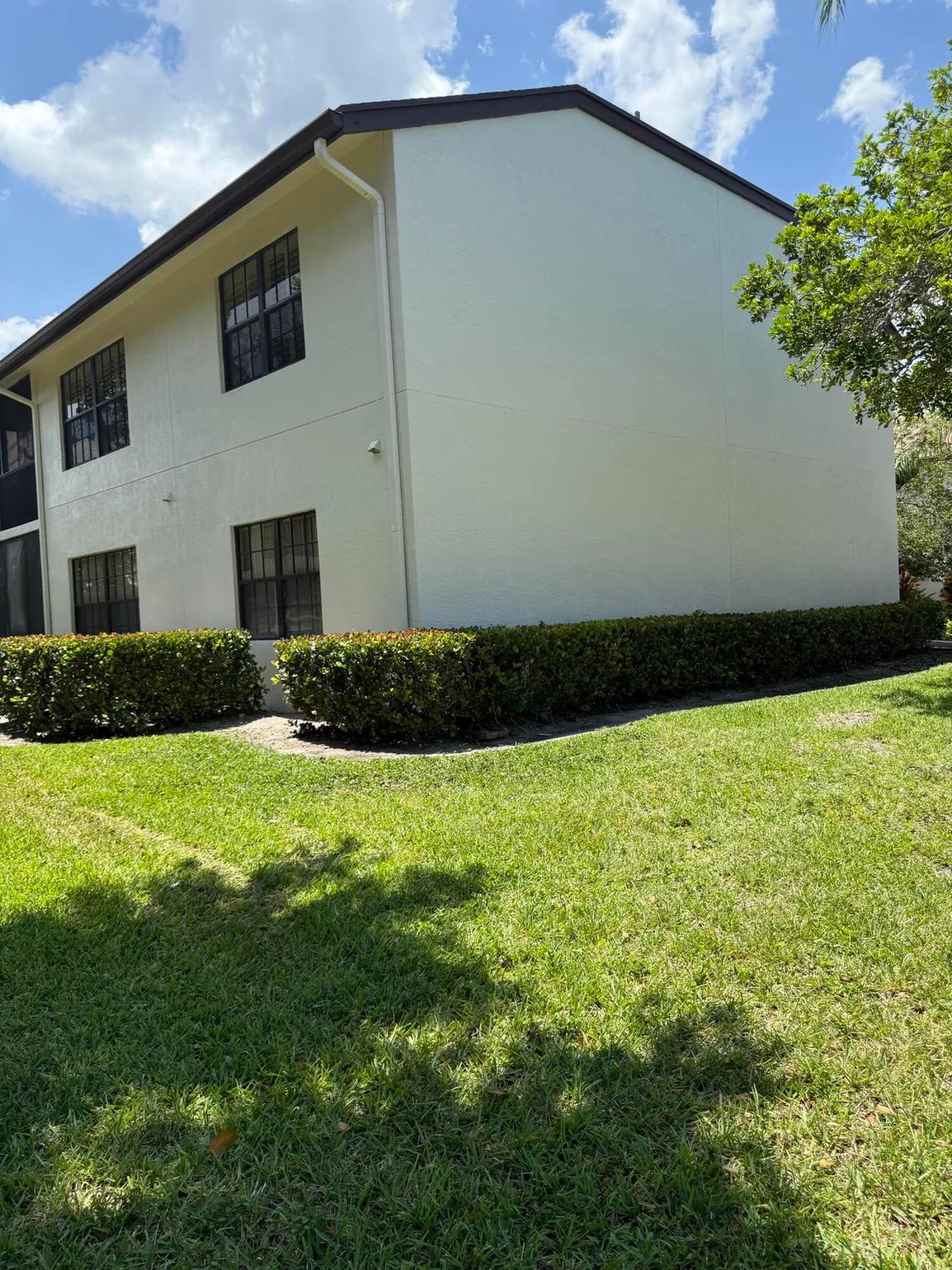 Property Slideshow image 6 of 20 | 3236 jog park dr, Greenacres, FL, 33467