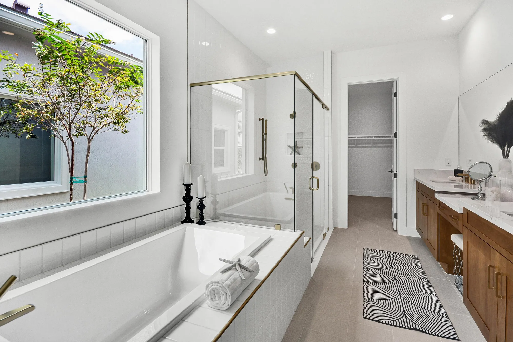 Property Slideshow image 23 of 47 | 10005 driftwood way, Palm Beach Gardens, FL, 33412