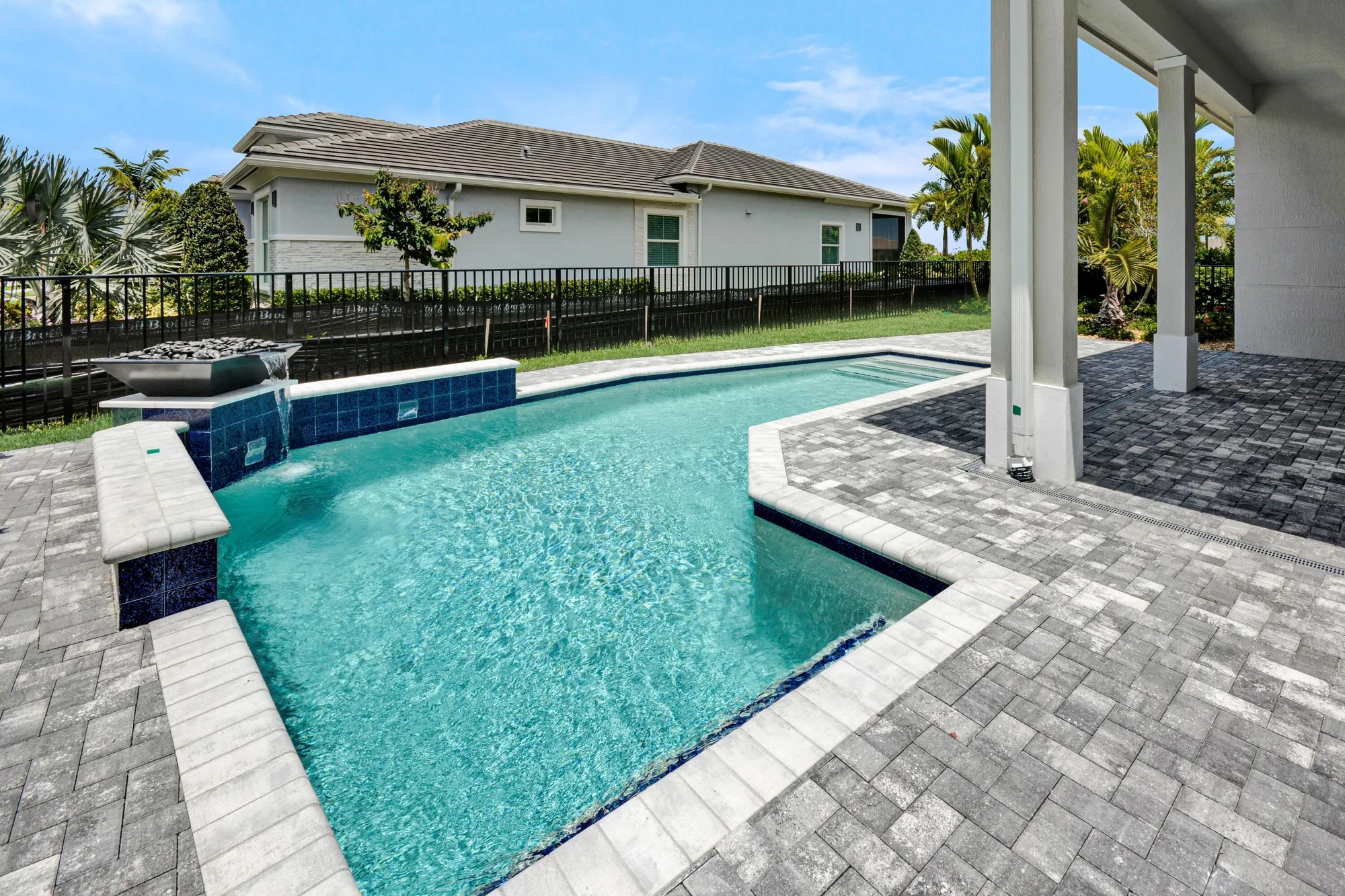 Property Slideshow image 28 of 47 | 10005 driftwood way, Palm Beach Gardens, FL, 33412