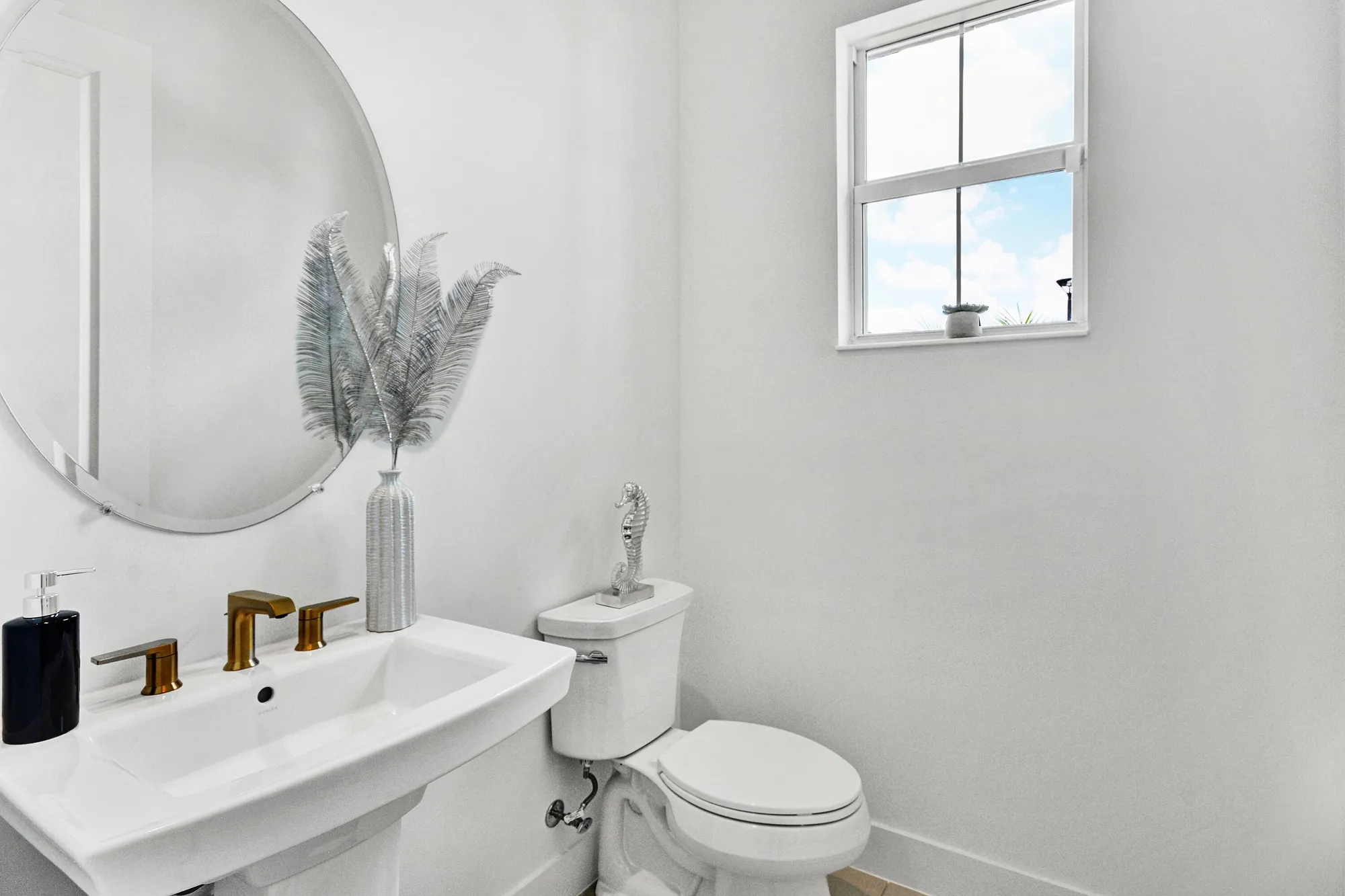 Property Slideshow image 16 of 47 | 10005 driftwood way, Palm Beach Gardens, FL, 33412