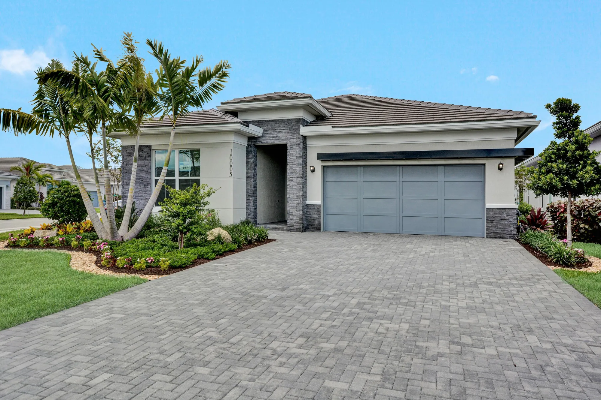 Property Slideshow image 3 of 47 | 10005 driftwood way, Palm Beach Gardens, FL, 33412