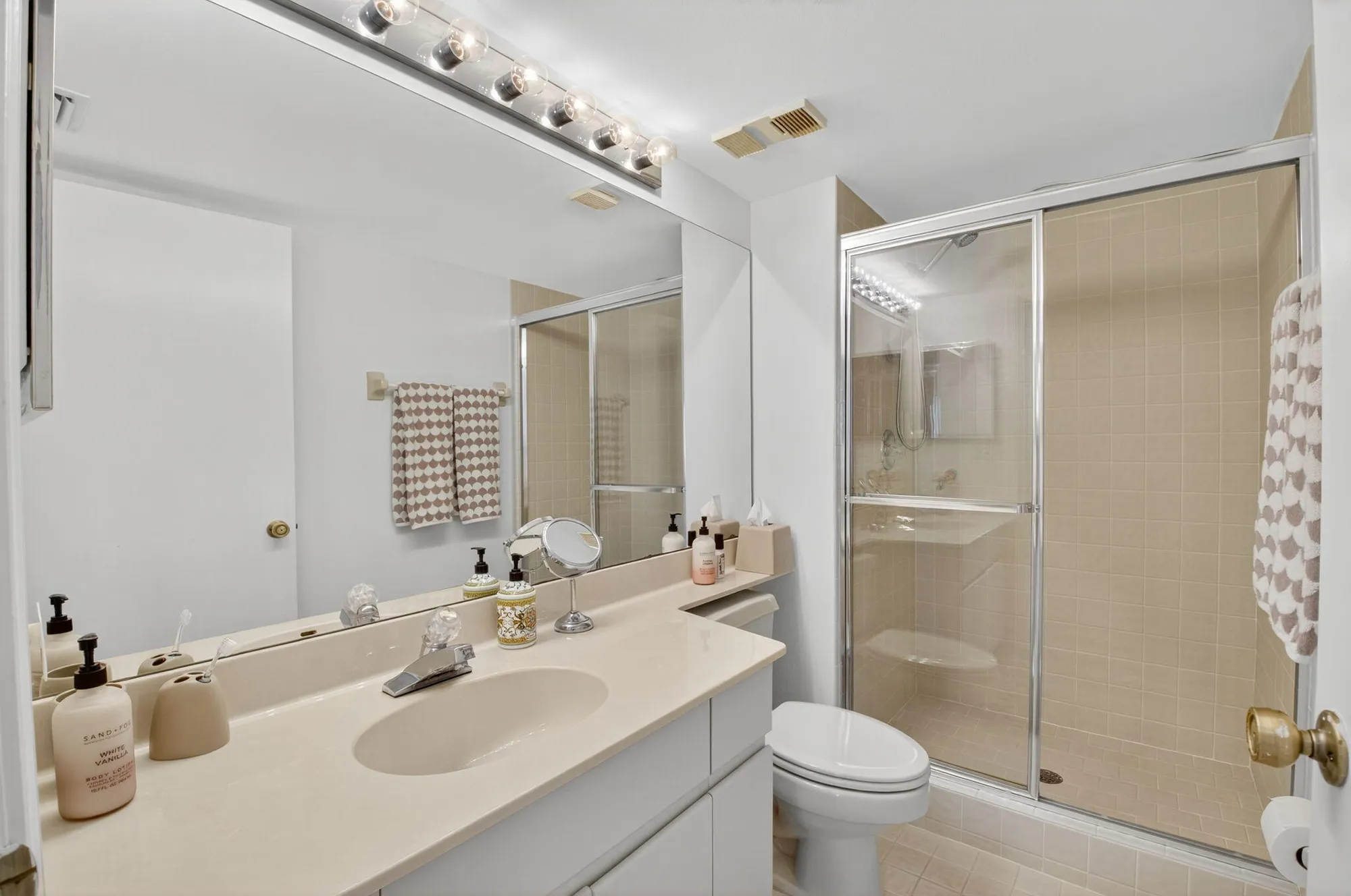 Property Slideshow image 18 of 40 | 7230 clunie pl 15403, Delray Beach, FL, 33446