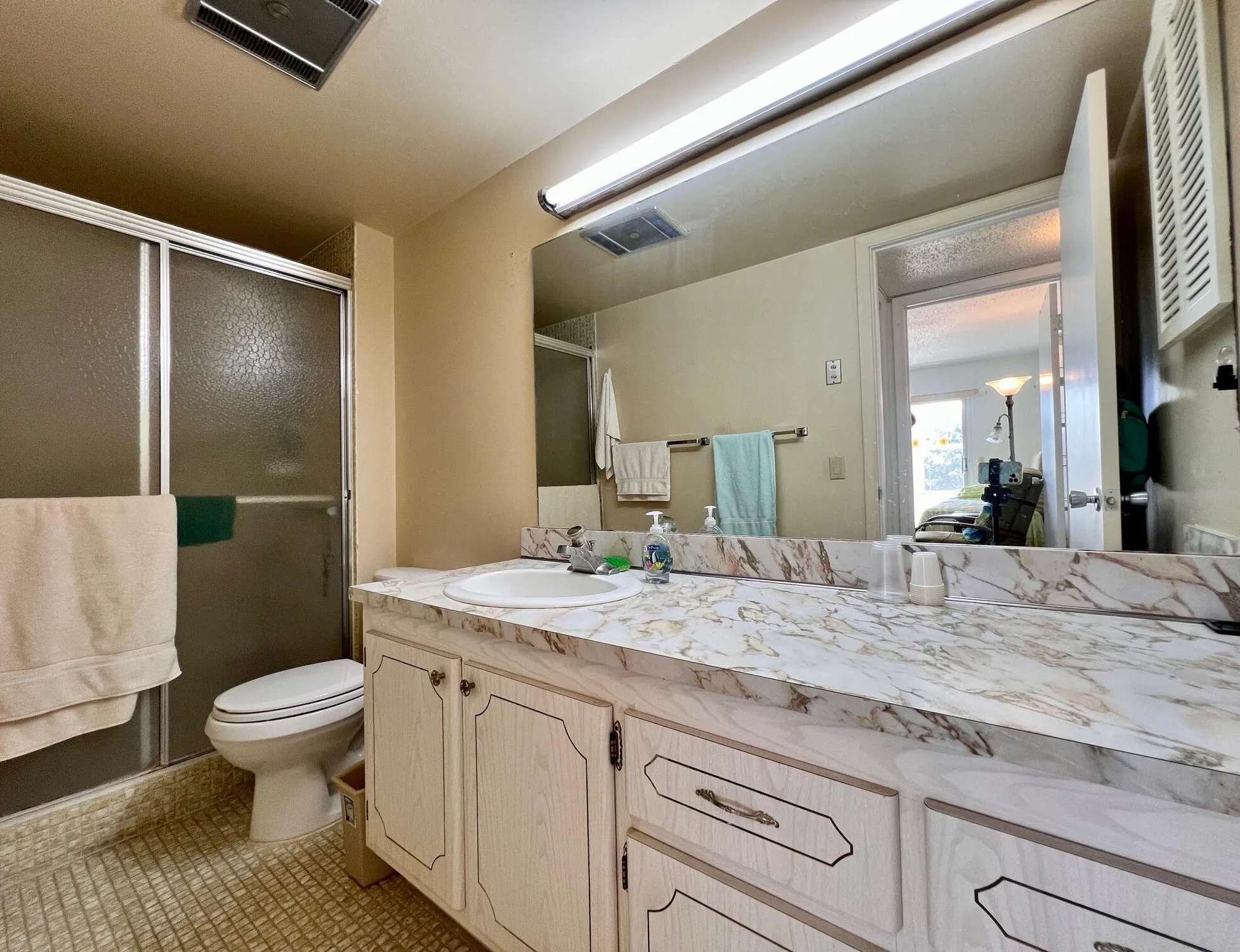 Property Slideshow image 7 of 19 | 414 greenbrier b, West Palm Beach, FL, 33417