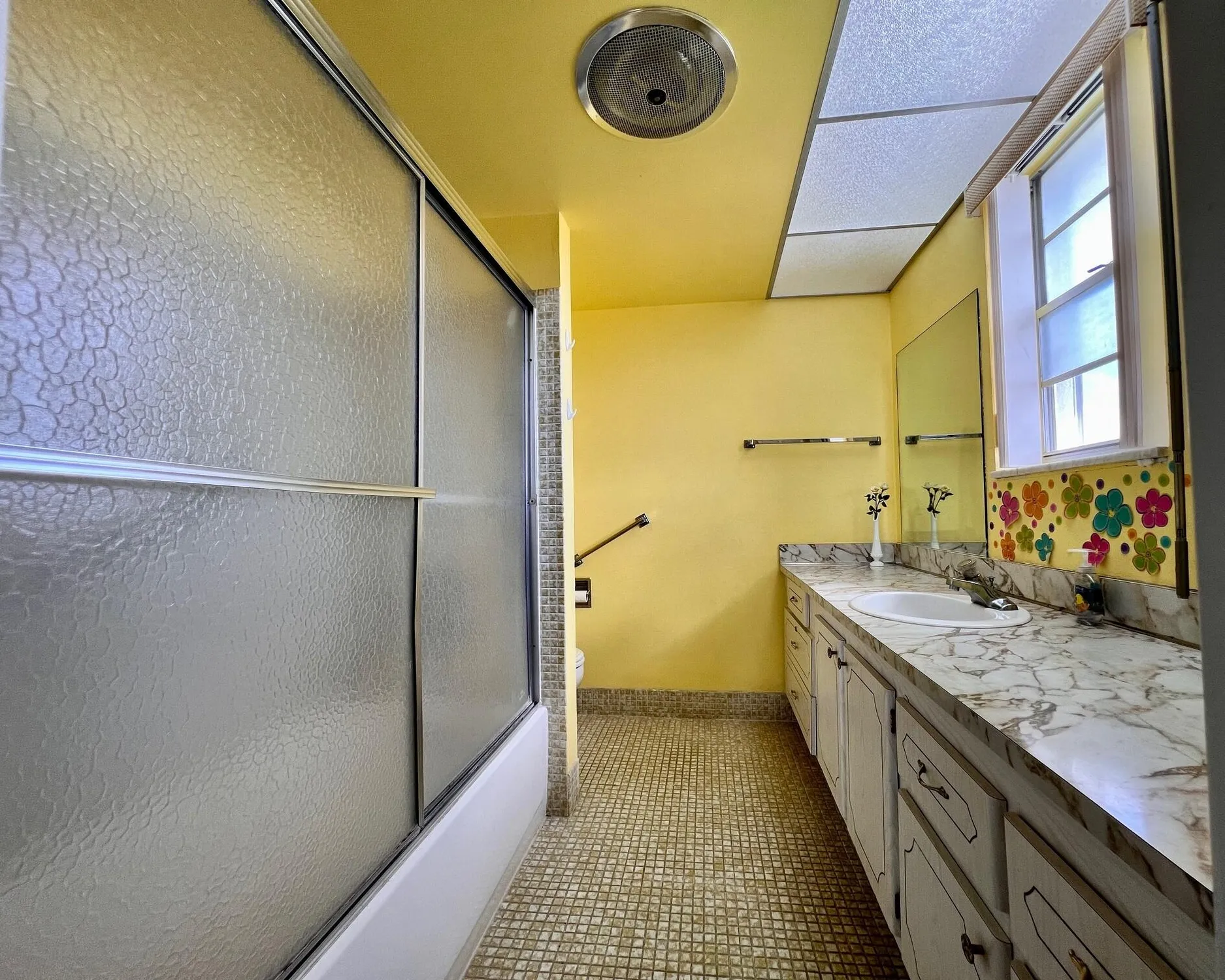 Property Slideshow image 10 of 19 | 414 greenbrier b, West Palm Beach, FL, 33417