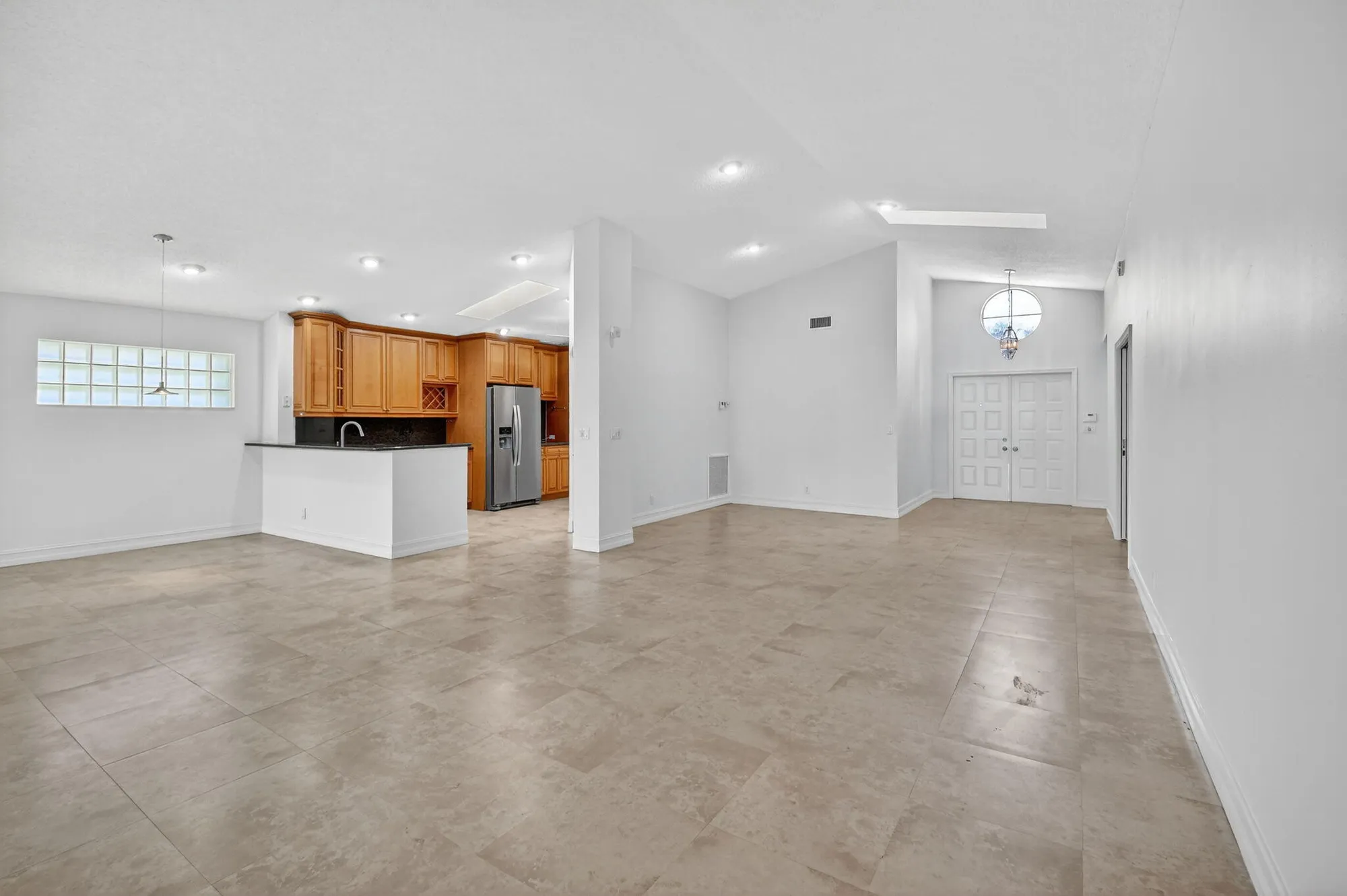 Property Slideshow image 7 of 82 | 9914 harbour lake cir, Boynton Beach, FL, 33437