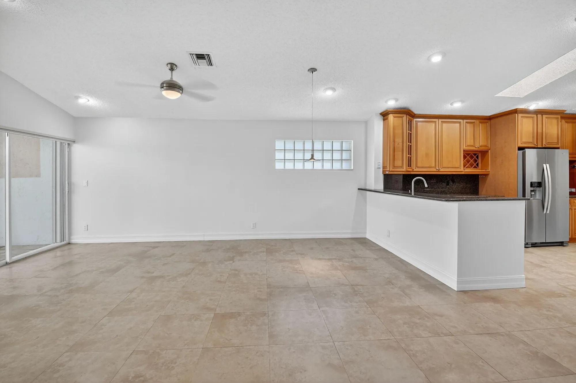 Property Slideshow image 8 of 82 | 9914 harbour lake cir, Boynton Beach, FL, 33437