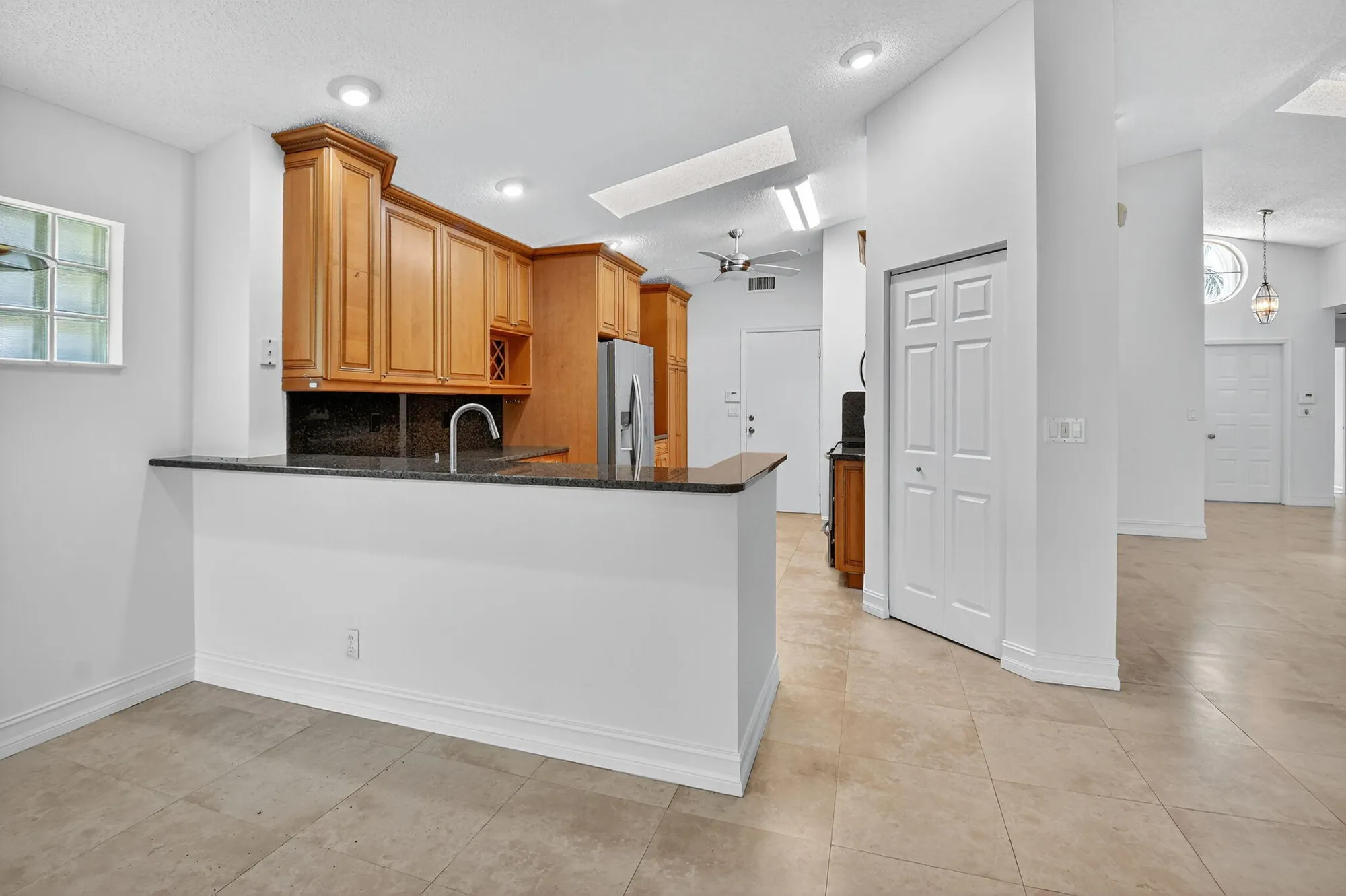 Property Slideshow image 11 of 82 | 9914 harbour lake cir, Boynton Beach, FL, 33437
