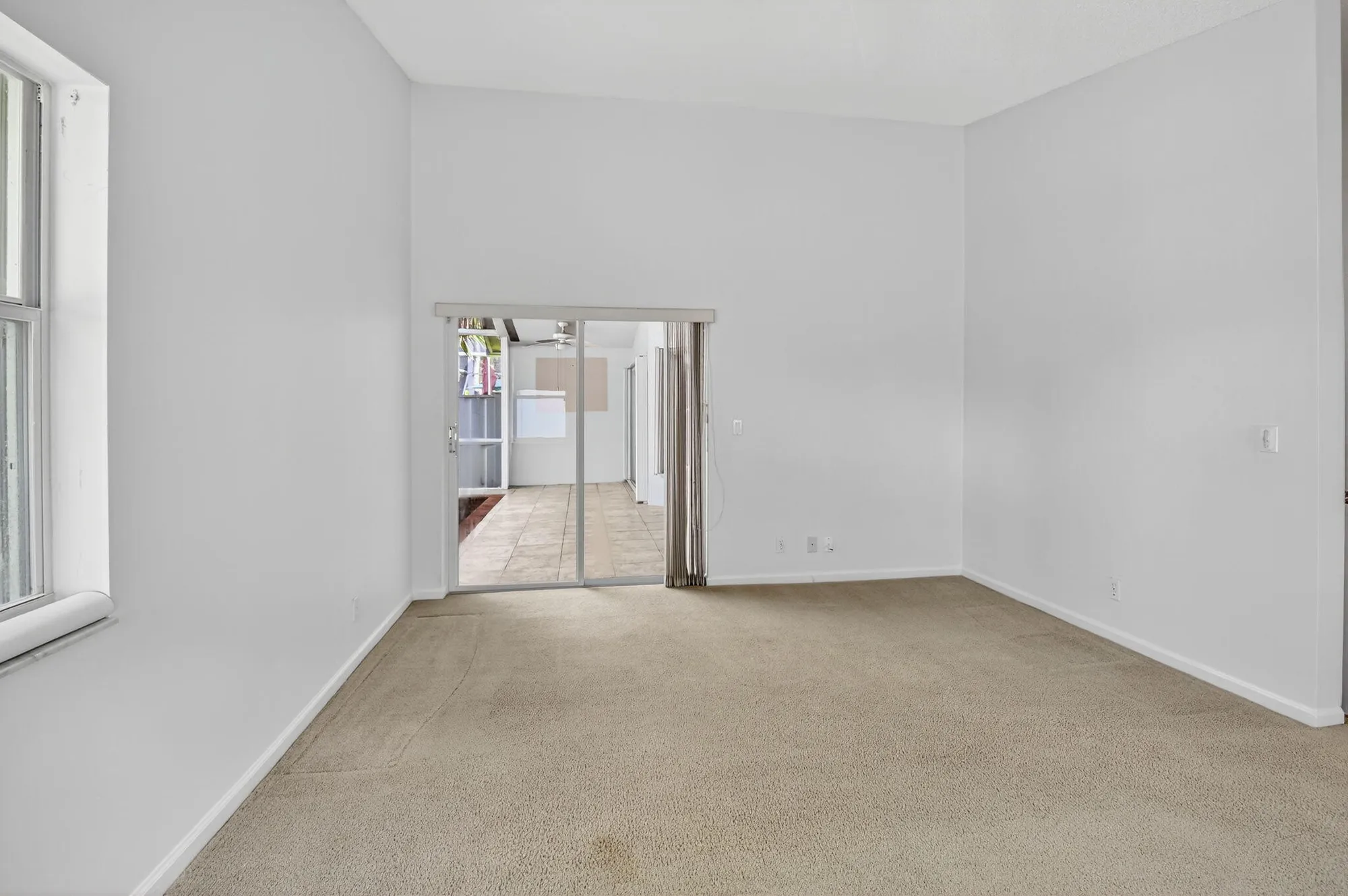 Property Slideshow image 18 of 82 | 9914 harbour lake cir, Boynton Beach, FL, 33437