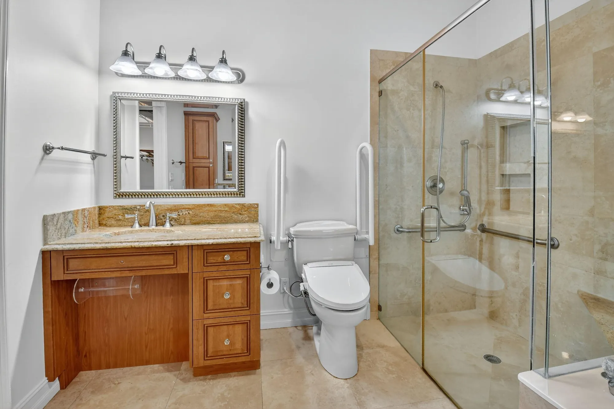 Property Slideshow image 23 of 82 | 9914 harbour lake cir, Boynton Beach, FL, 33437