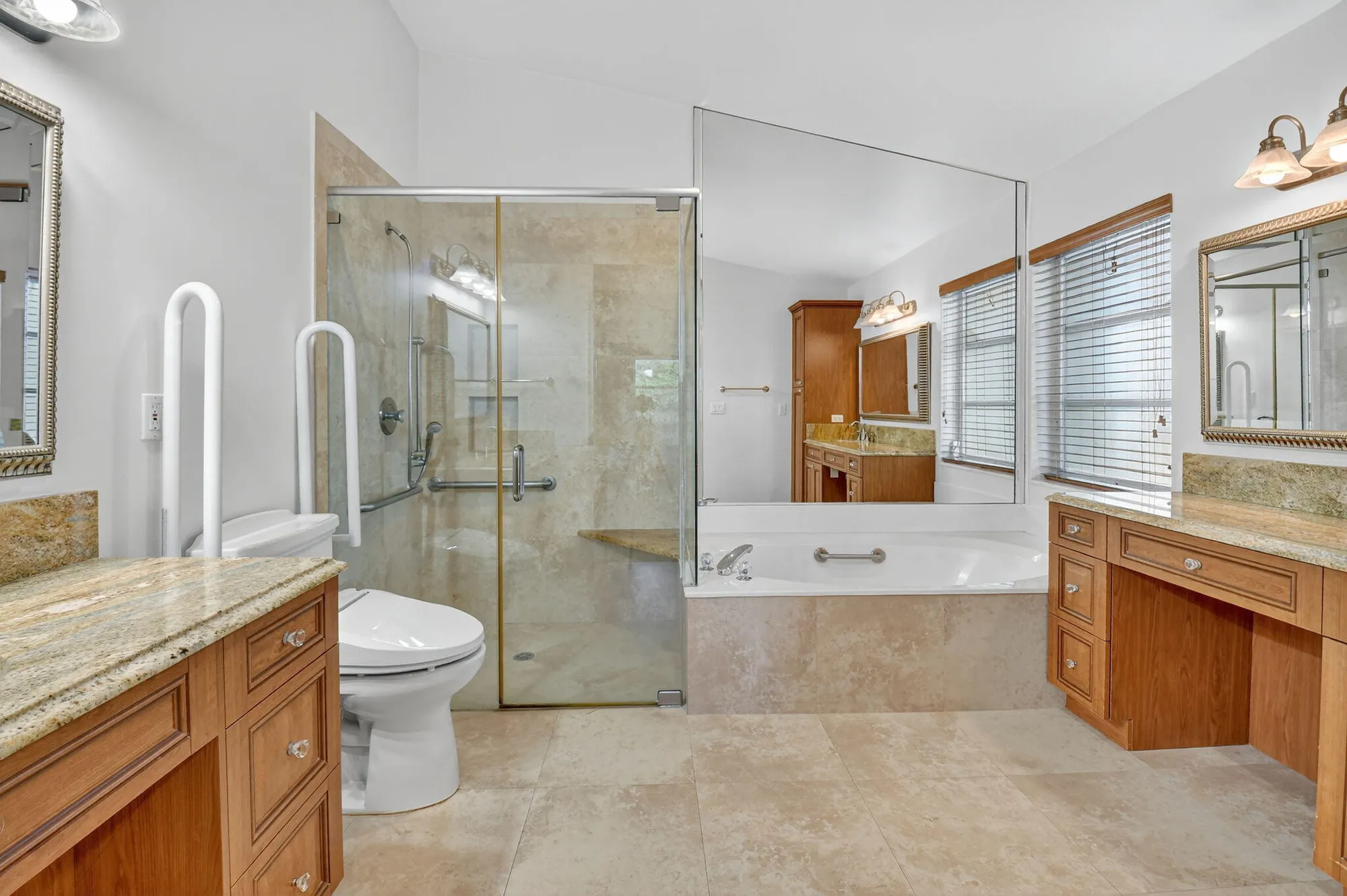 Property Slideshow image 21 of 82 | 9914 harbour lake cir, Boynton Beach, FL, 33437