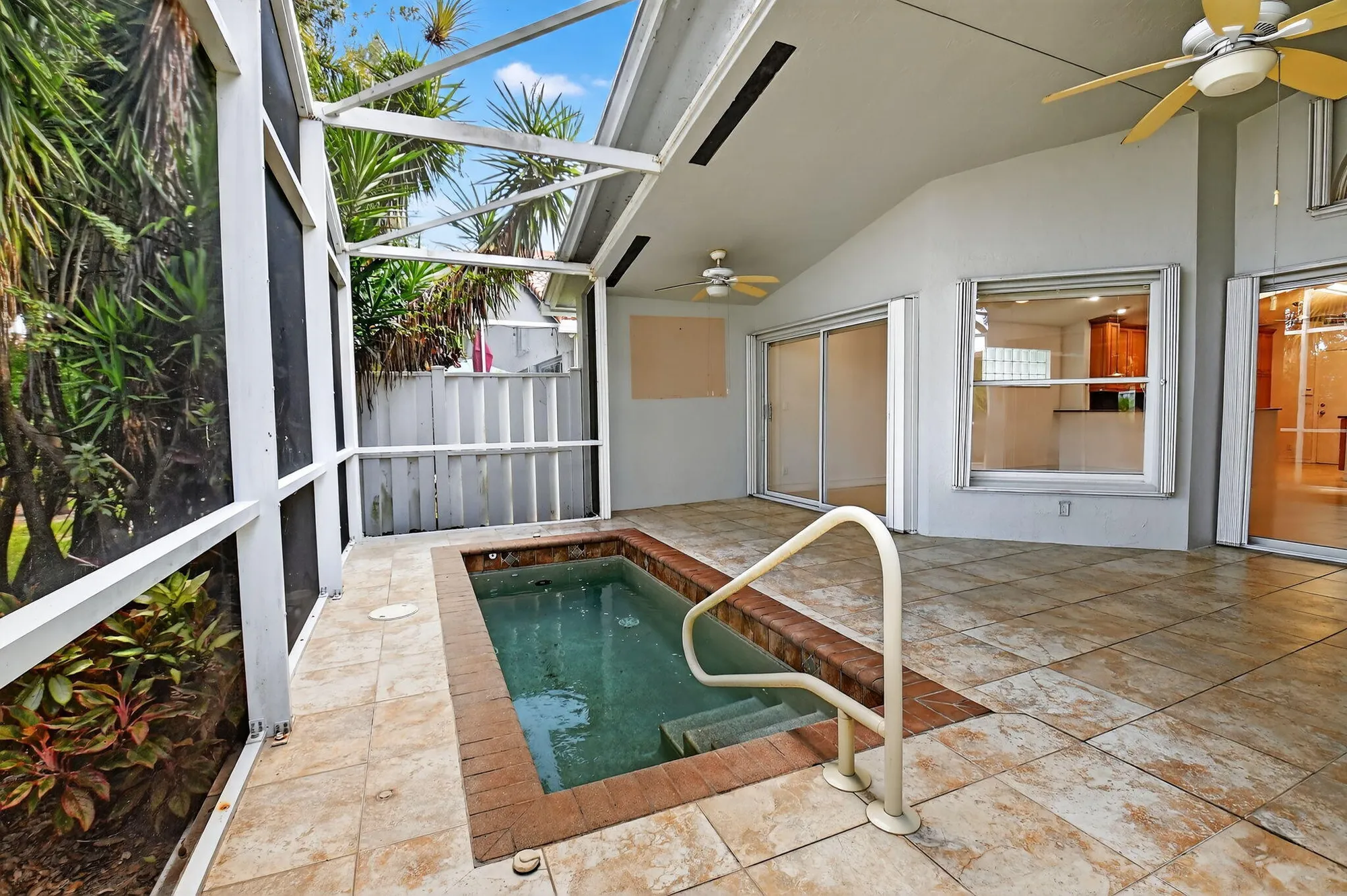 Property Slideshow image 27 of 82 | 9914 harbour lake cir, Boynton Beach, FL, 33437