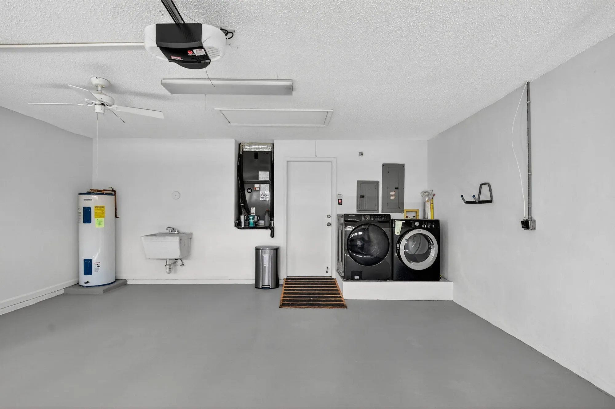 Property Slideshow image 34 of 82 | 9914 harbour lake cir, Boynton Beach, FL, 33437