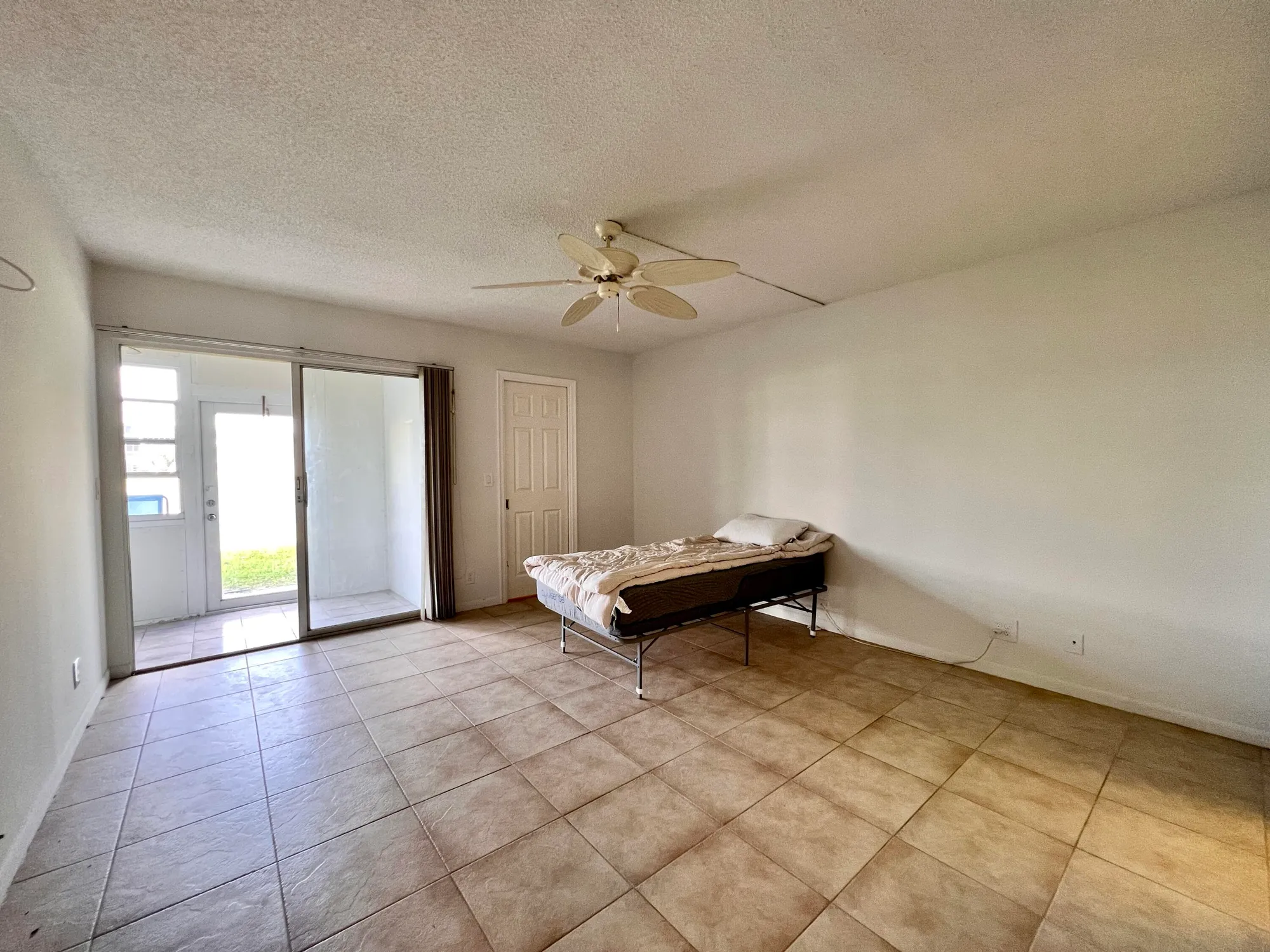 Property Slideshow image 7 of 17 | 103 wellington m, West Palm Beach, FL, 33417